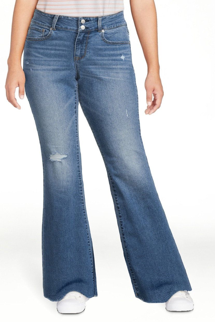 No Boundaries Juniors Double Button Flare Jean, Sizes 1-21 | Walmart (US)