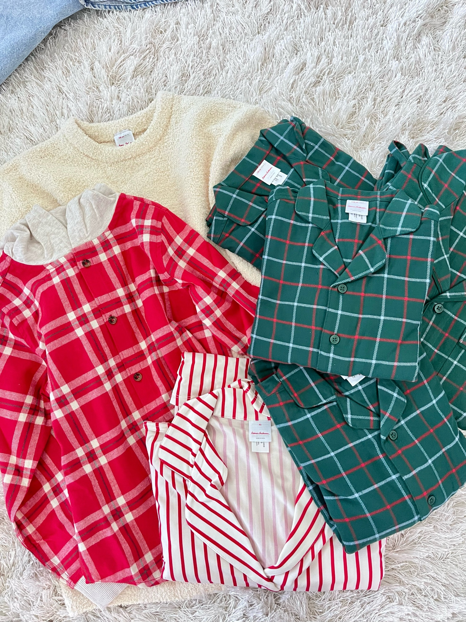 Hanna Andersson haul
40% off sale
Family matching pajamas 
Kids holiday pjs


#LTKKids #LTKFamily #LTKSaleAlert