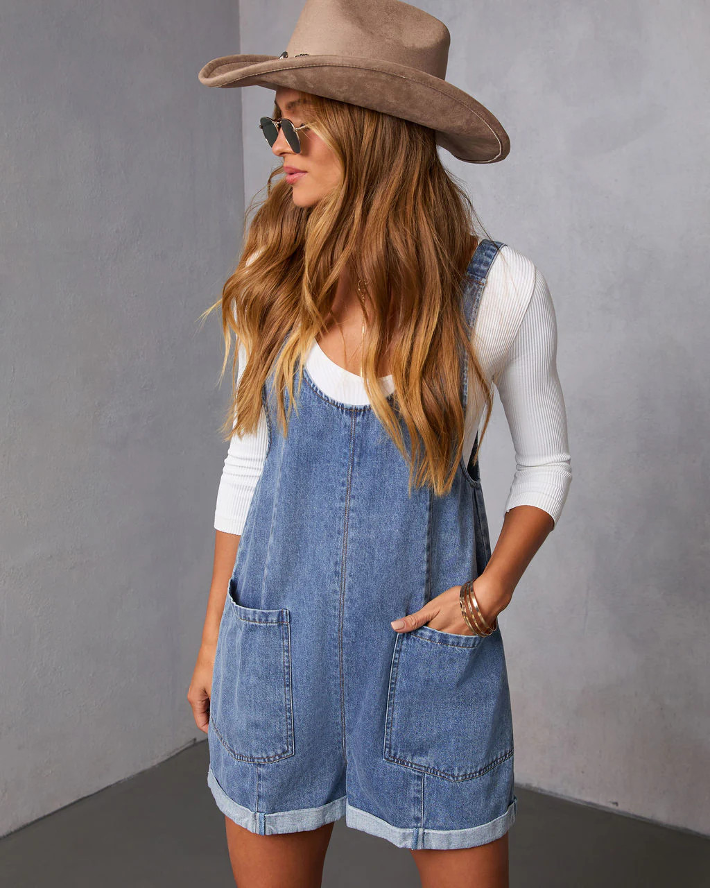 Radlie Cuffed Pocketed Shorttall | VICI