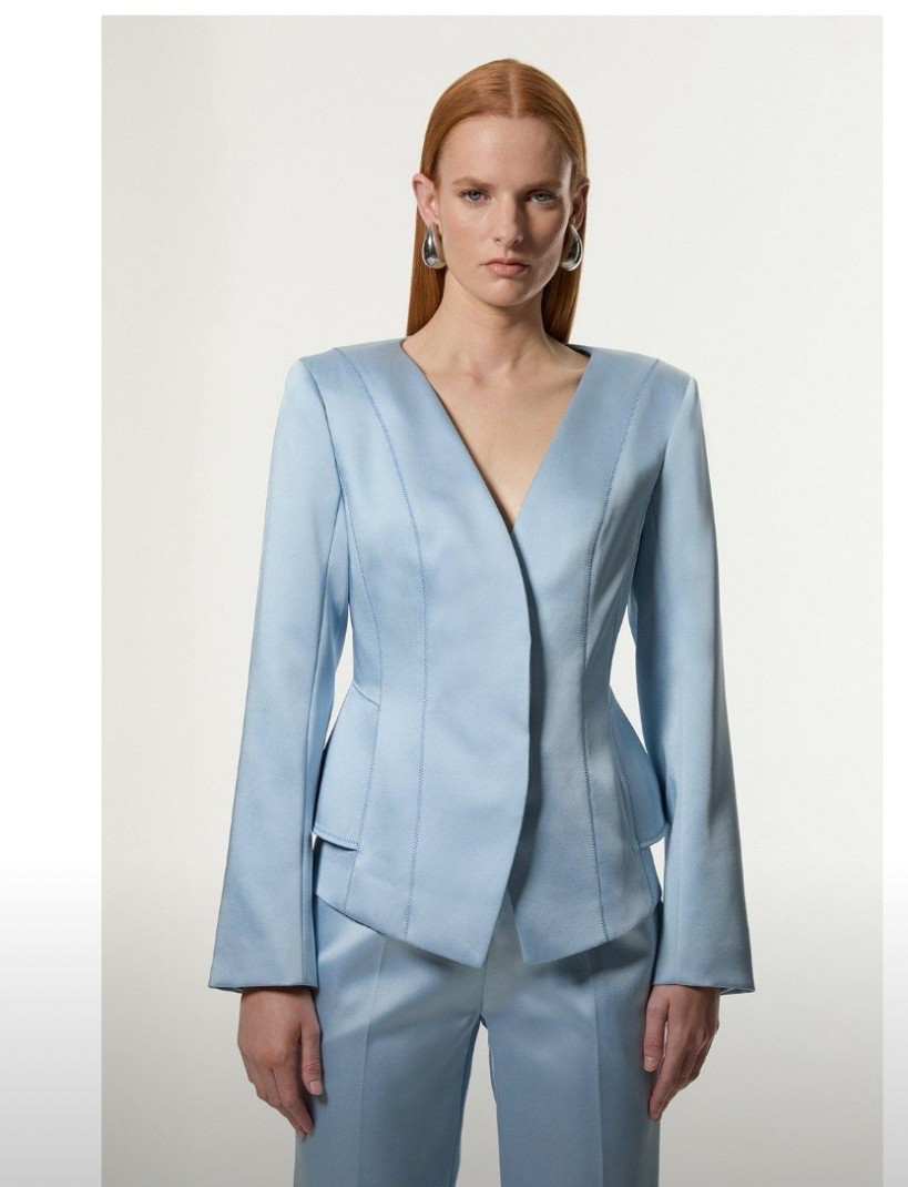 Structured Viscose Satin Stitch Detail Tailored Peplum Blazer

#LTKireland #LTKstyletip #LTKeurope