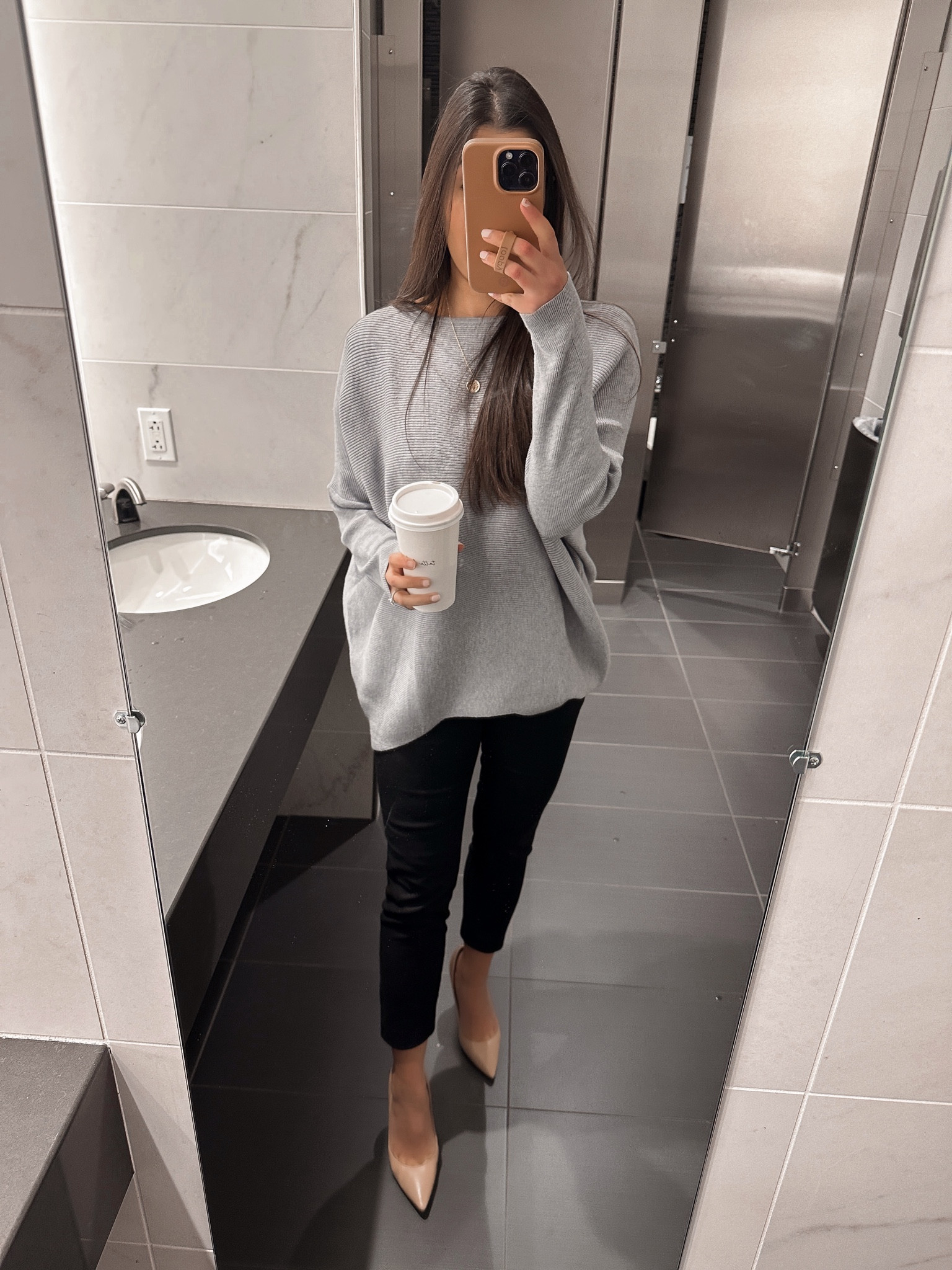 Winter work look 🩶✨


Amazon find, Amazon sweater, Amazon work look, Amazon work outfit, office look, petite work outfit, petite work pants, petite trousers, petite outfit, winter outfit, cozy chic, 

#LTKShoeCrush #LTKStyleTip #LTKWorkwear