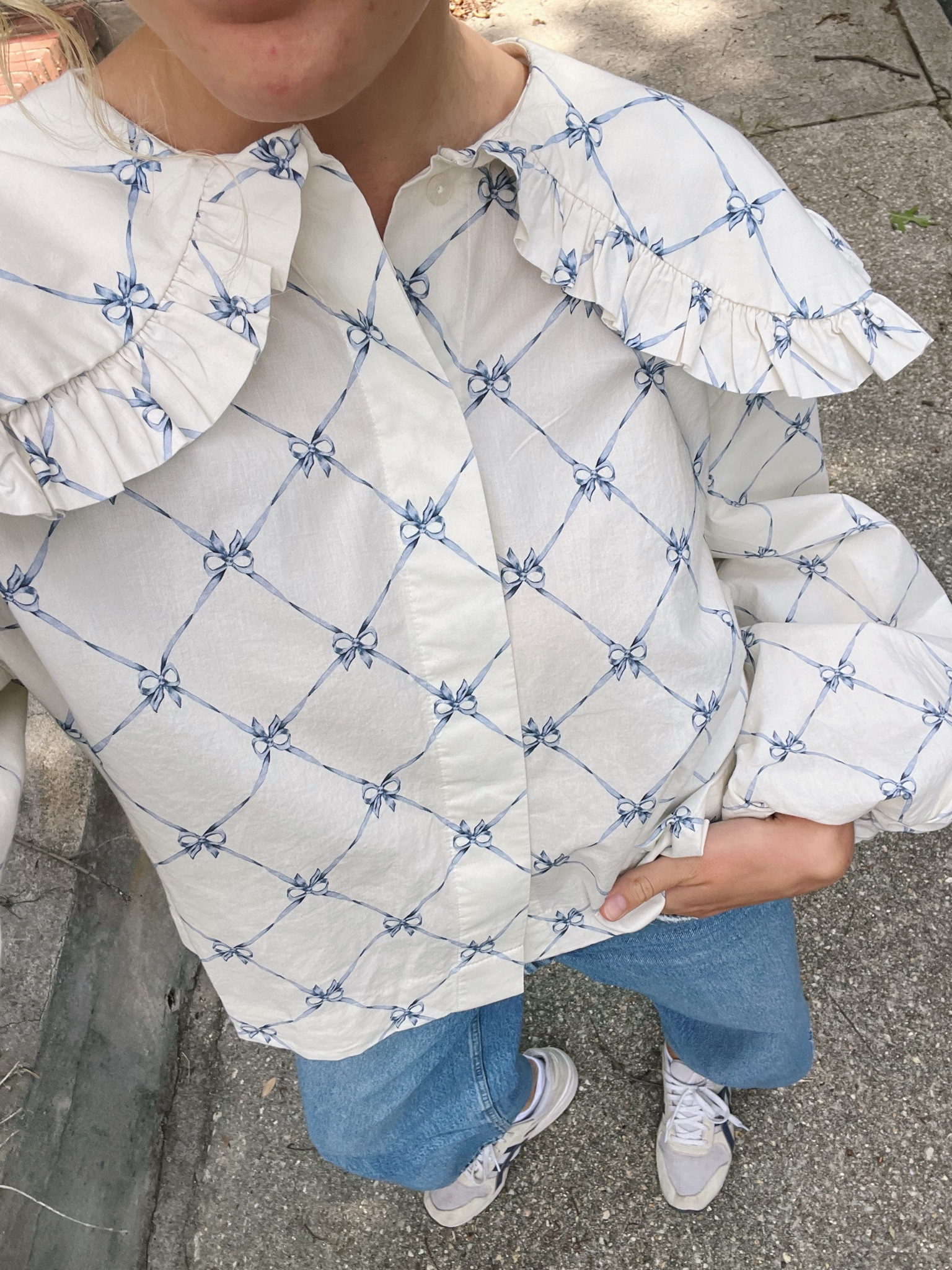 Loving an exaggerated collar for fall!!! Linked a bunch of similar tops that are so fun and still classic pieces 🤍🤍🤍

// fall workwear, big collar tops, damson madder, blouses for work

#LTKWorkwear #LTKFindsUnder100 #LTKSeasonal