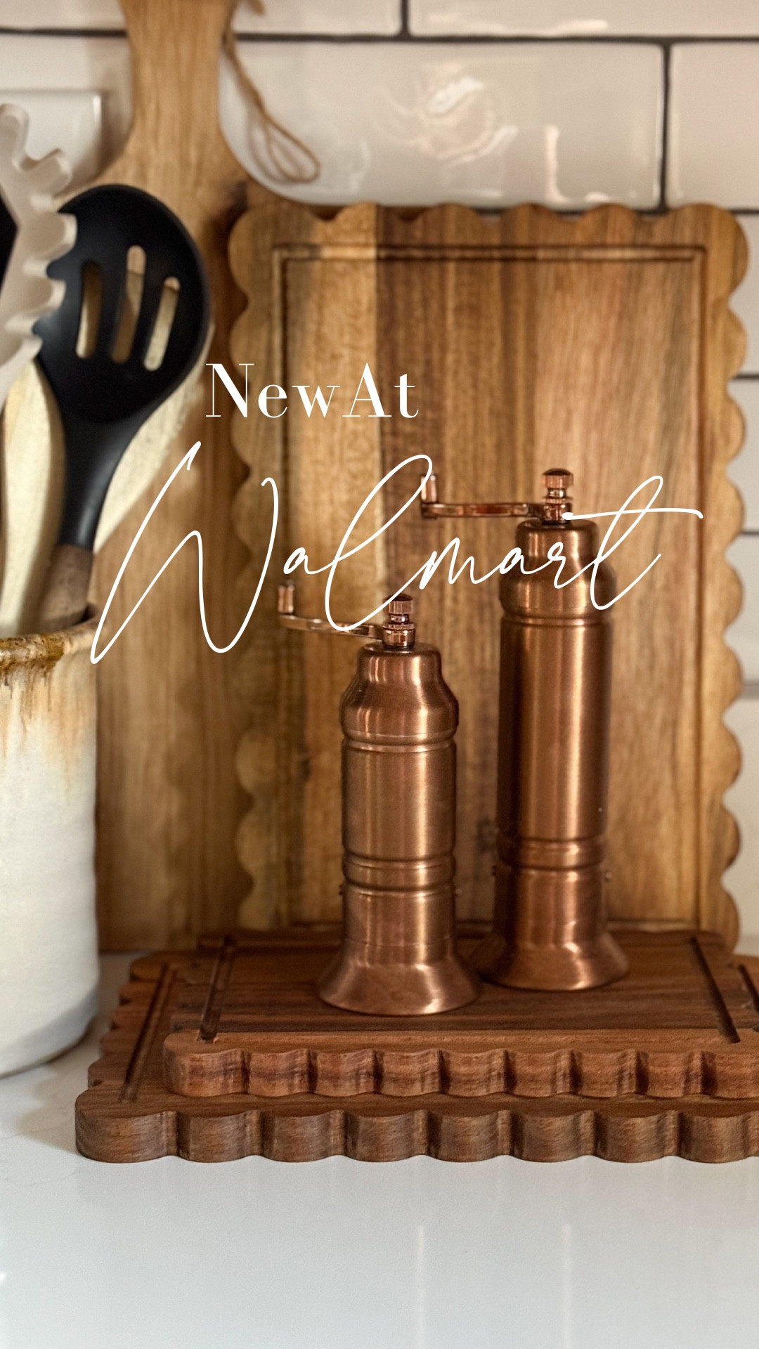 ✨New Walmart Find✨

This set of three scalloped acacia wood boards is stunning! Less than $18 for the set! The Pioneer Woman has some impressive new stuff out! 👏👏

These are available for pickup at some Walmart locations.