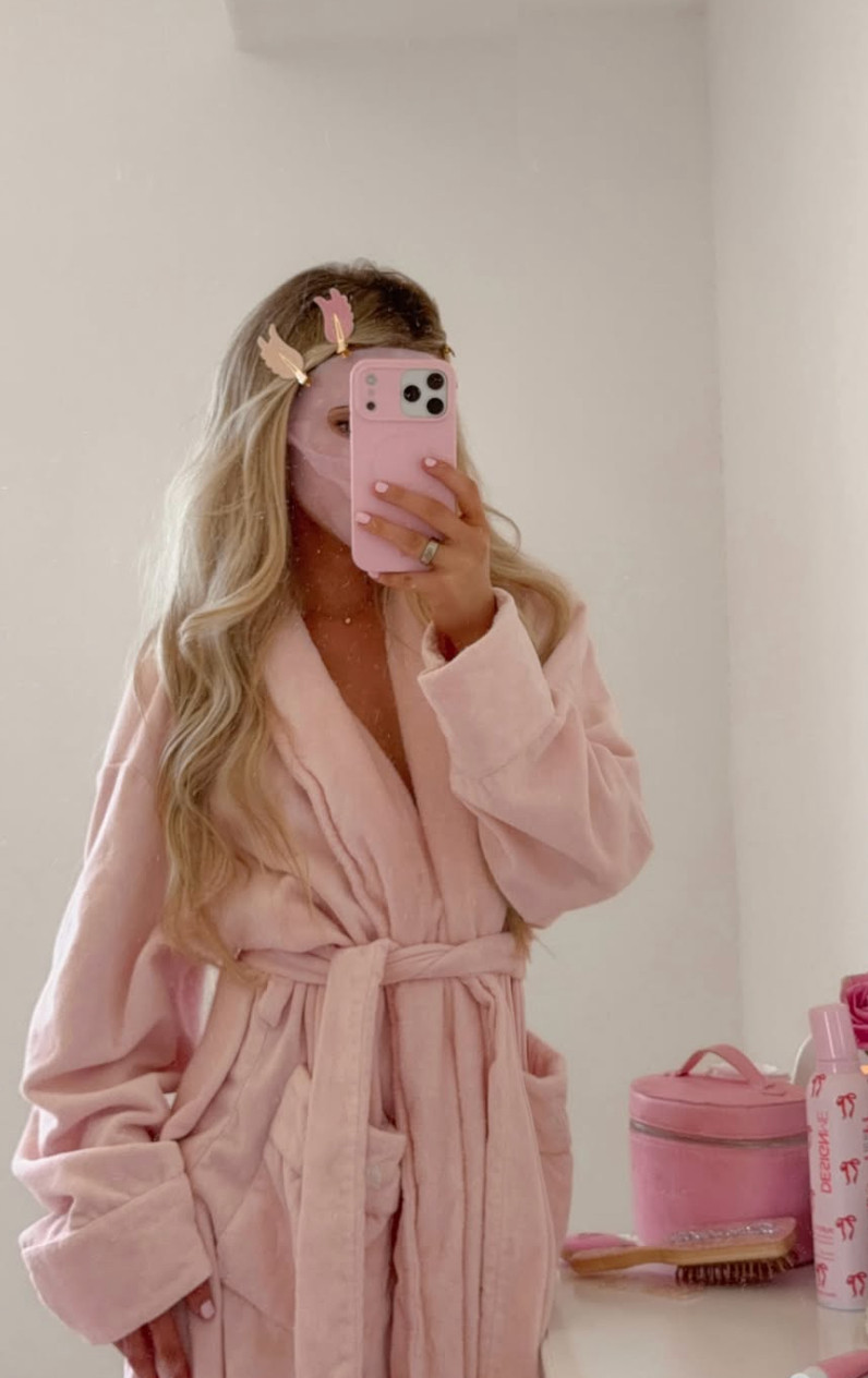 slow summer mornings 🌸🧺  

 #LTKgrwm #LTKmorningroutine #LTKselfcare