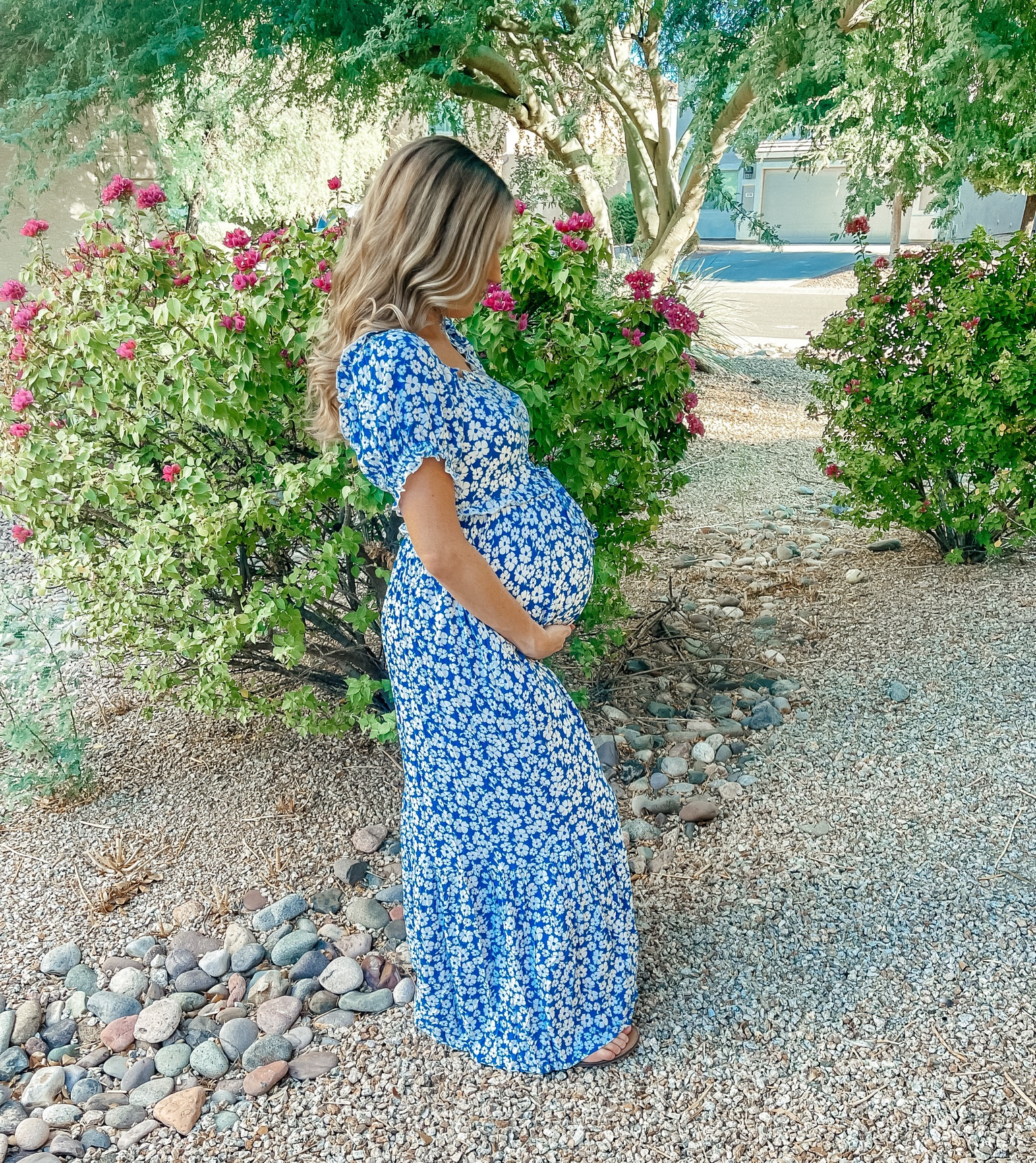 Perfect maternity dress for spring 🌸🪻

#LTKbump