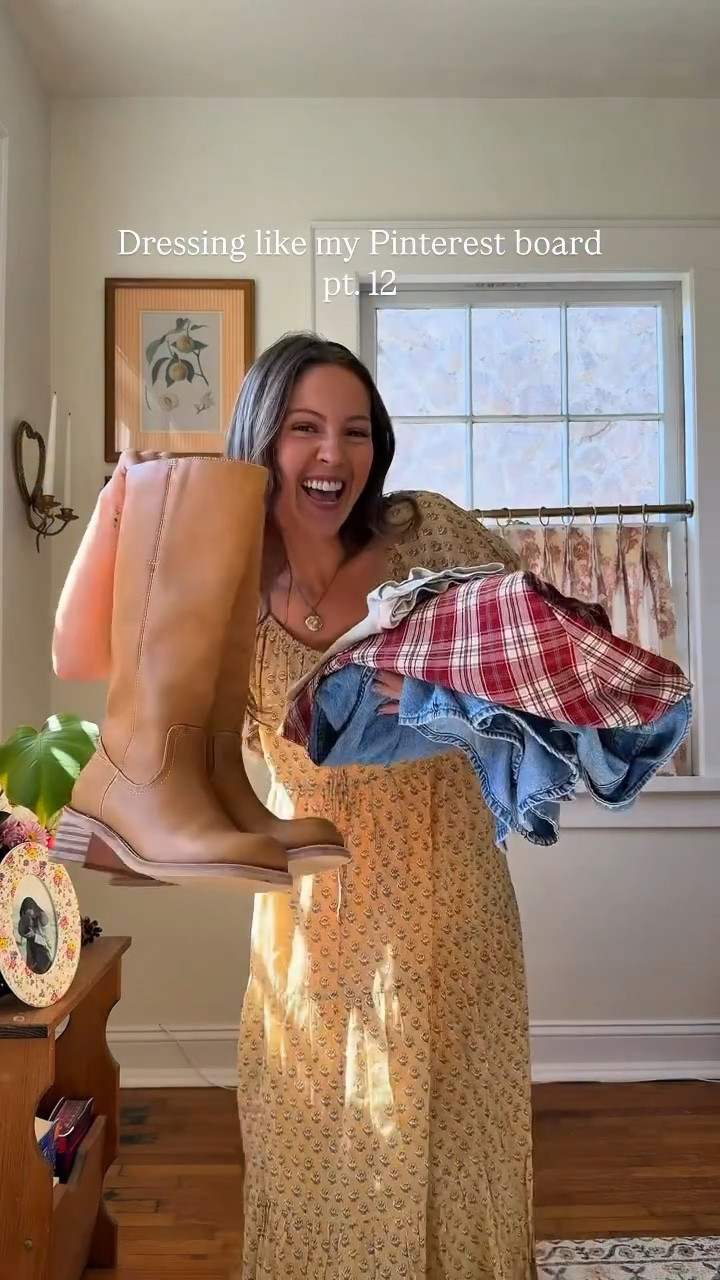 Loveeee the daughters of India dress, wearing a size XS! 
Wearing size S in red plaid skirt and xs in old navy crop Tshirt!

#LTKdayinmylife #LTKootd #LTKgrwm