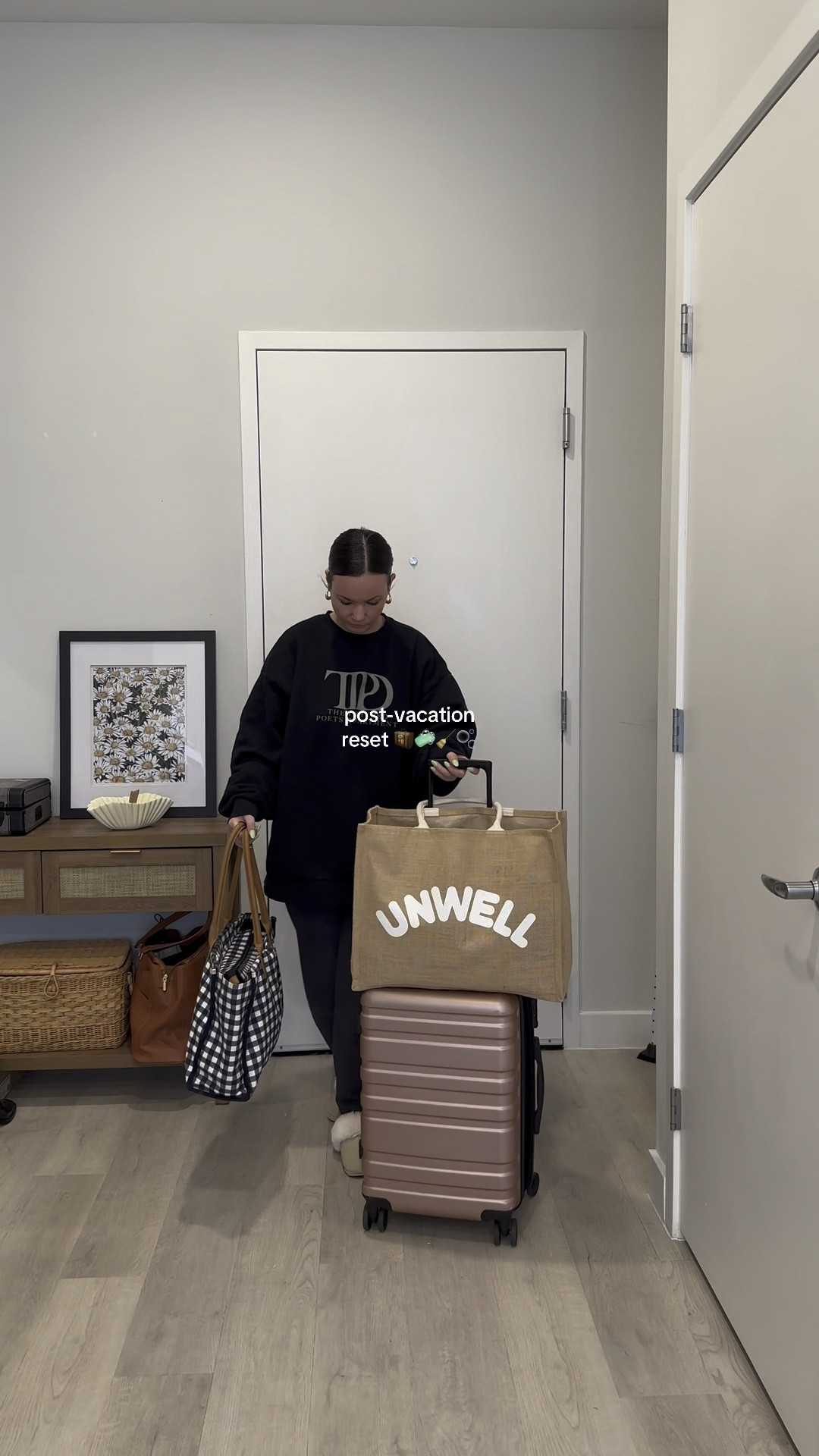 post-vacation reset 😌🧳🧹🧼🫧

#LTKTravel #LTKSeasonal #LTKHome