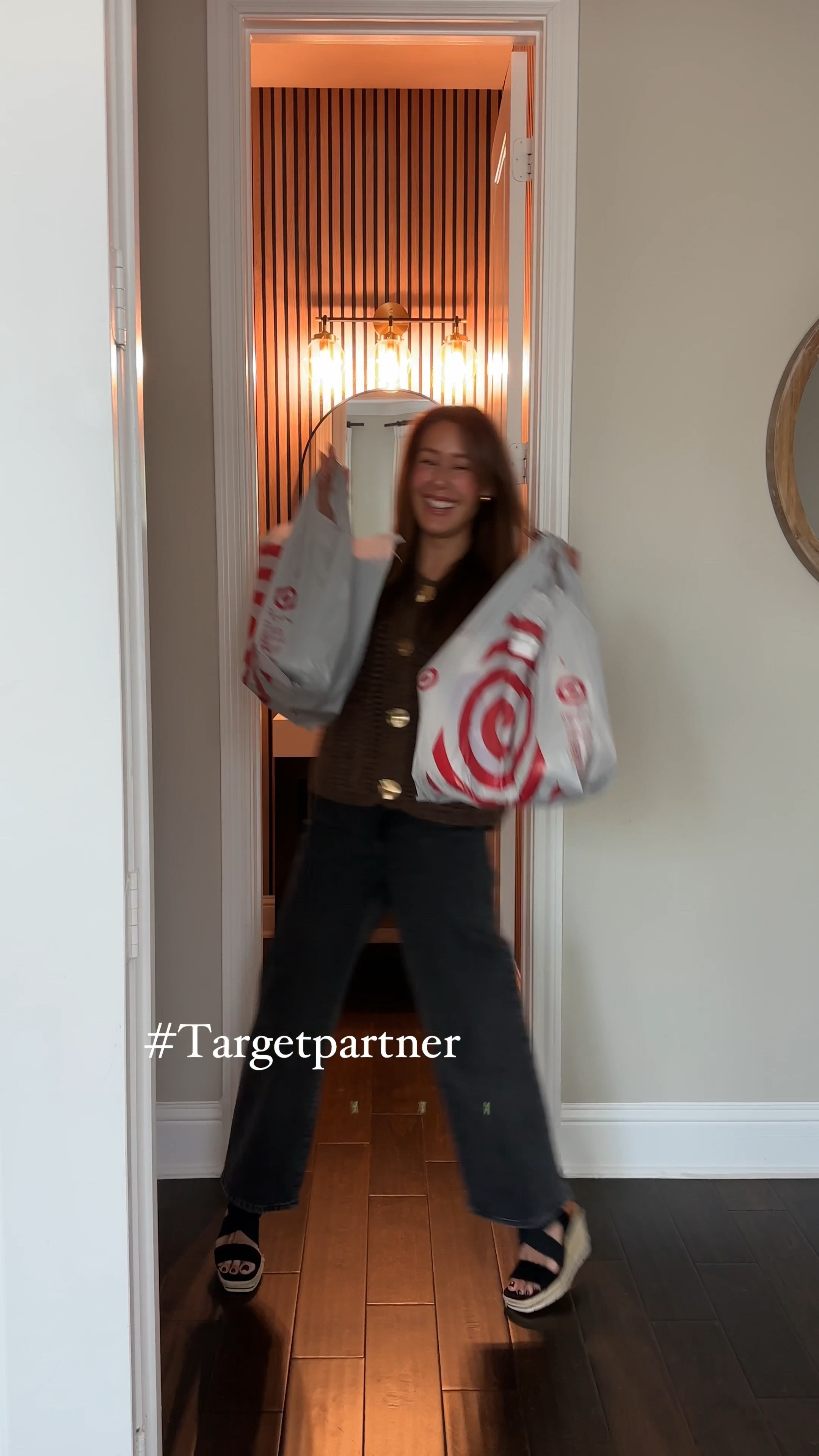 #ad I’m so excited that @target asked me to partner with them to share perfect items for a powder bath refresh. I grabbed functional bathroom pieces without sacrificing style. Target never 
disappoints with their quality pieces at great price points. As usual I used the Target Drive up Service to pick up my online order. It’s the easiest and most convenient service for our busy lives. You just notify your store that you’re on your way and when you arrive you also let them know – all through the @target 
app. 
#TargetPartner #target #targetstyle

All links are found below.

#LTKSaleAlert #LTKHome #LTKVideo