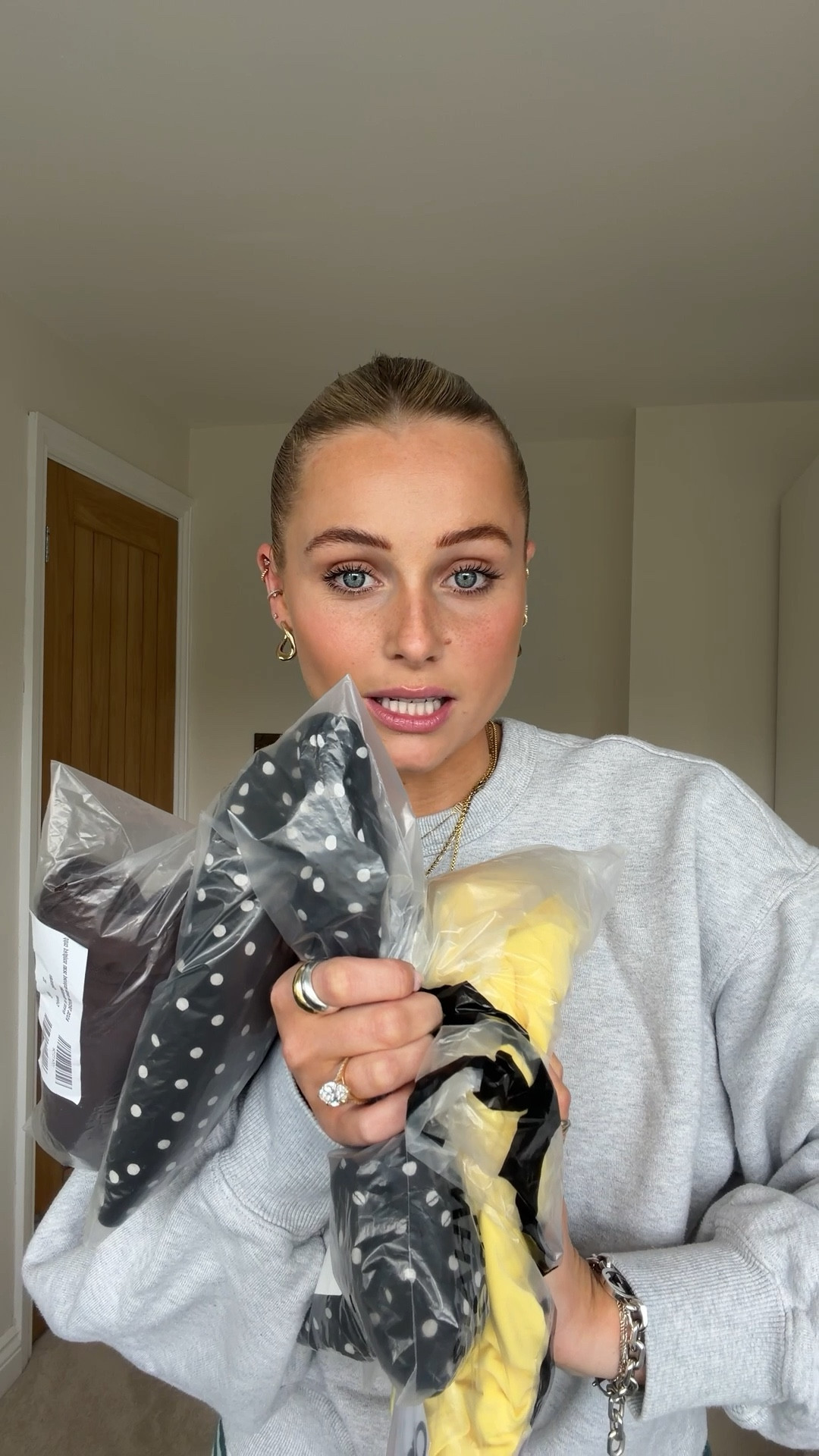 help me find a wedding guest dress!!! I fear it’s going to take a while lol ☀️🤍

#LTKdresses #LTKspring #LTKwedding