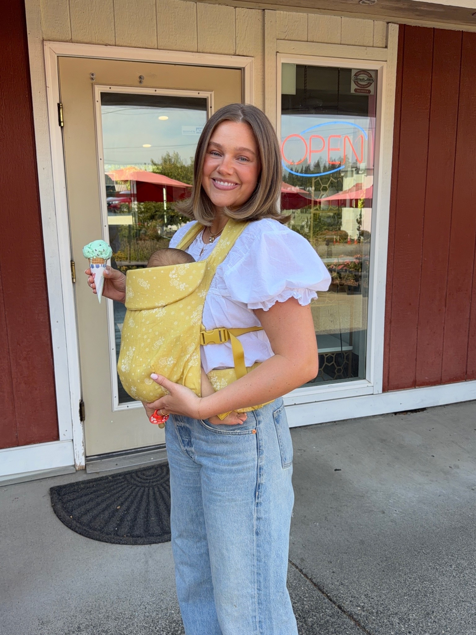 I size down in this style of jeans for a less baggy fit I’m typically a 30 these are a 28! Top from sonderhaus size L 100% cotton. Linked similar bags this exact is sold out! Looove this baby carrier so many really cute prints

#momstyle #babycarrier #aylajeans #citizensforhumanity #bandana #bandanabag #bresheppard

#LTKmomlife