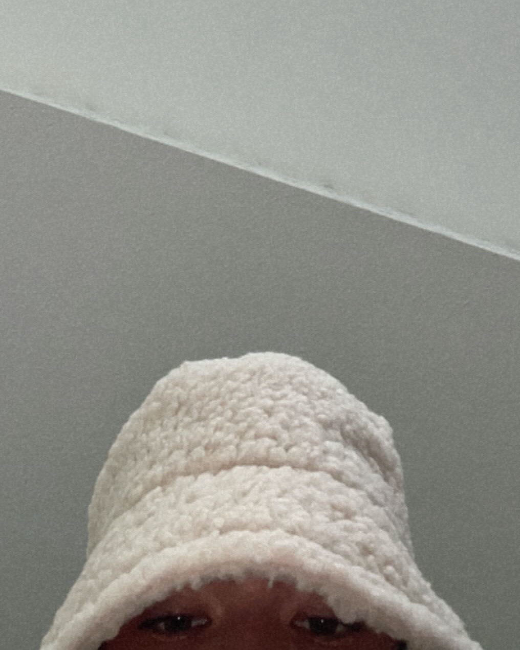 🤍

#hat #buckethat #fuzzy #fuzzyhat #shein #sheinhat #bucket #flexible #cute #stylish #style #fashion

#LTKstyletip #LTKbeauty #LTKhome