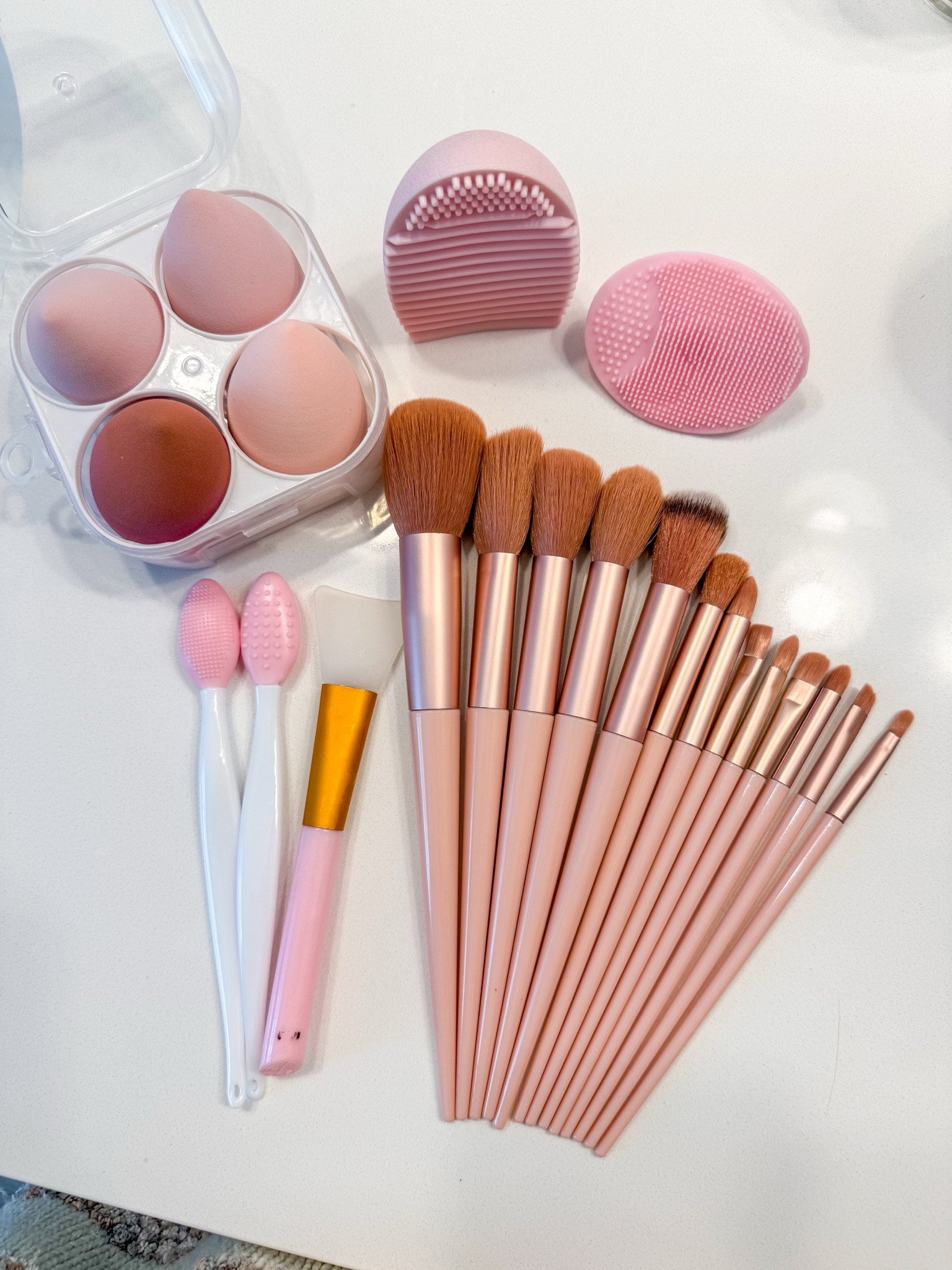 The cutest and most functional makeup brushes from Amazon.

Amazon finds 
Amazon prime 

#LTKBeauty #LTKTravel #LTKStyleTip