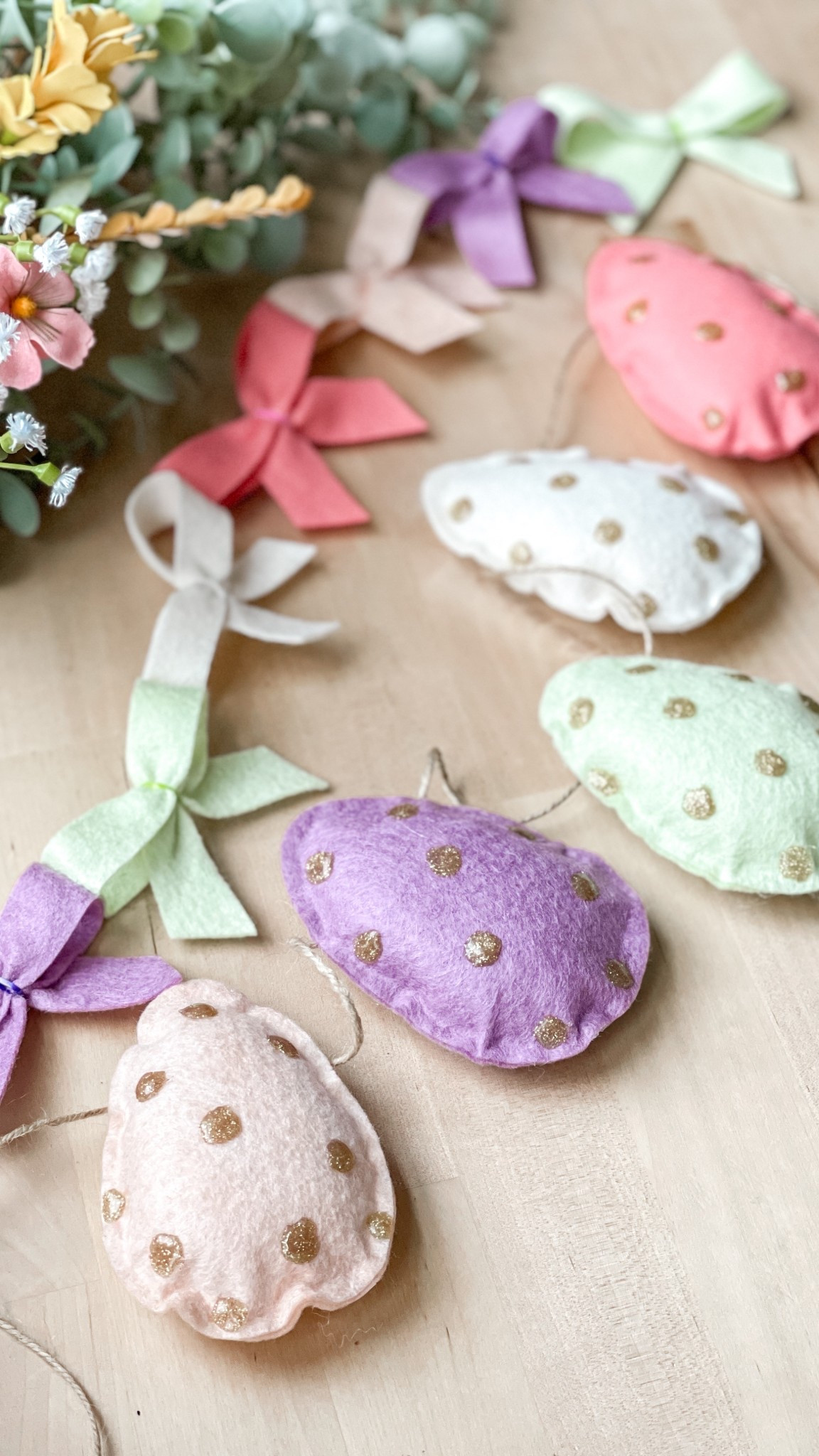 Make your spring and Easter decor bright and glittery with some fun hot glue touches! 

#LTKHome #LTKSpringSale #LTKSeasonal