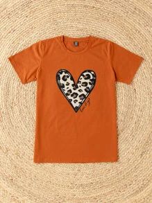 Plus Leopard Heart Print Tee
   SKU: swtee23210603179      
          (2497 Reviews)
            ... | SHEIN