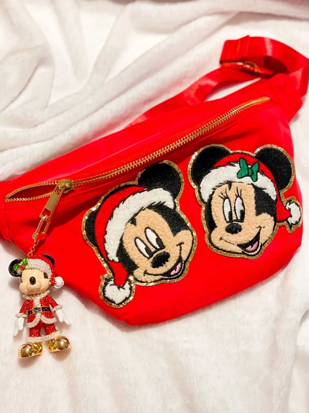 NOW SEWN ON Santa Mickey Fanny Pack. Santa Minnie Disney Christmas Fanny Pack Waist Bag, Jumbo Fa... | Etsy (US)