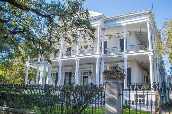 New Orleans Garden District Walking Tour Including Lafayette Cemetery No. 1 | Viator – A TripAdvisor Company (US)