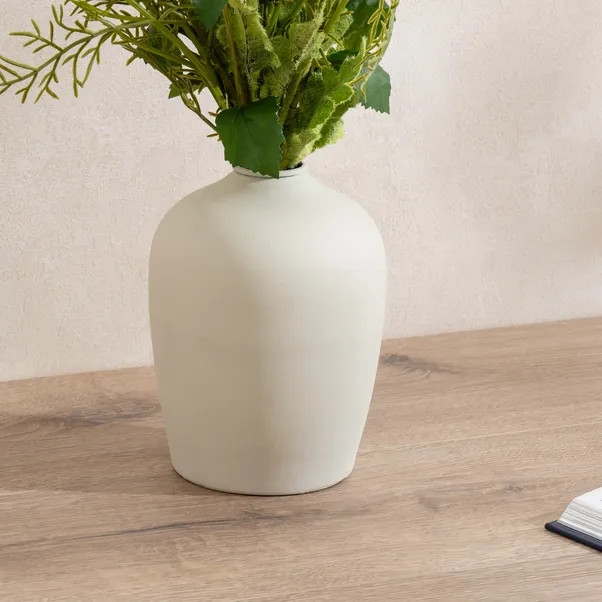 Iron Vase | Dunelm