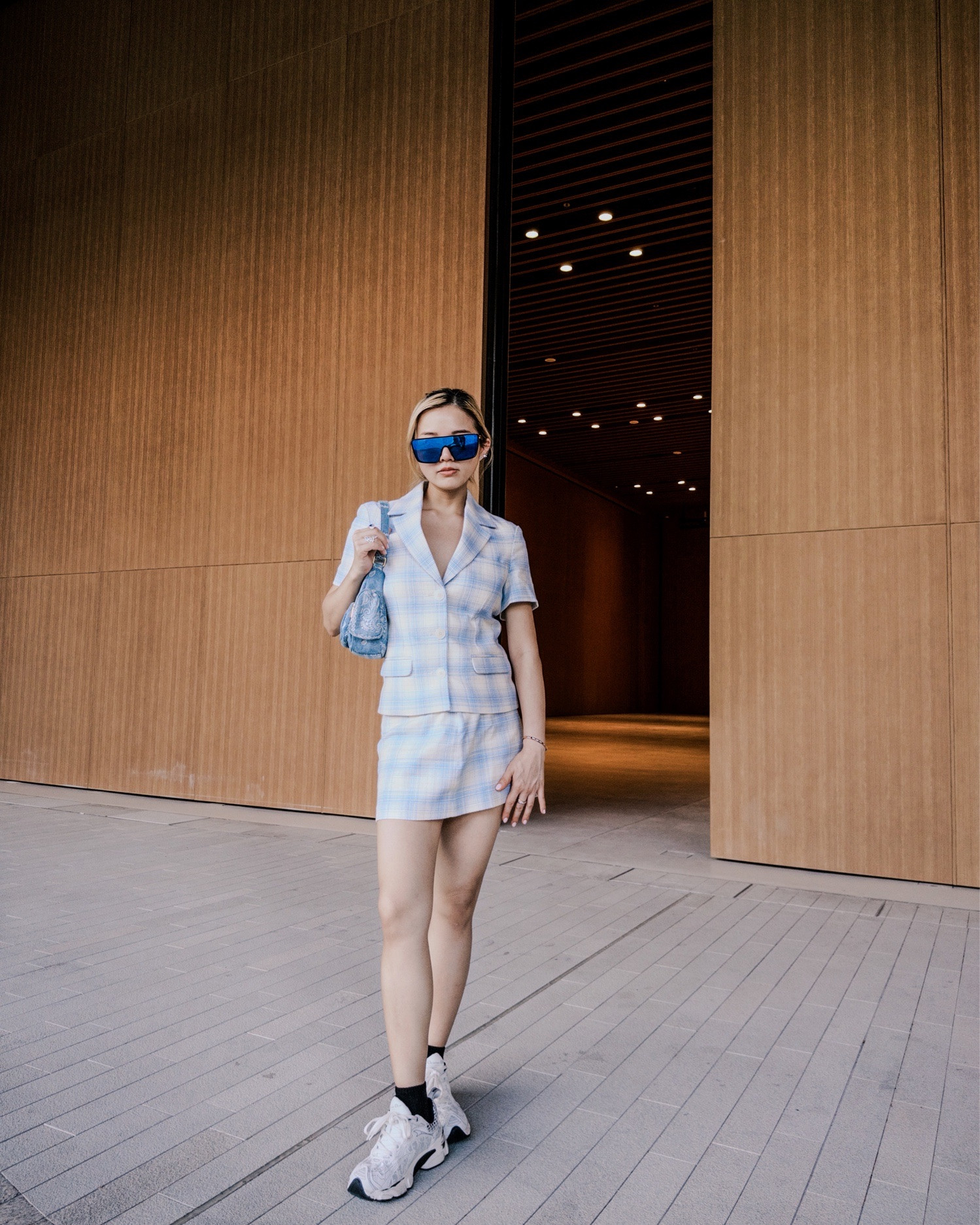Plaid, petals, and the very first signs of fall. 🍁

#ltk #autumnfashion #gingham