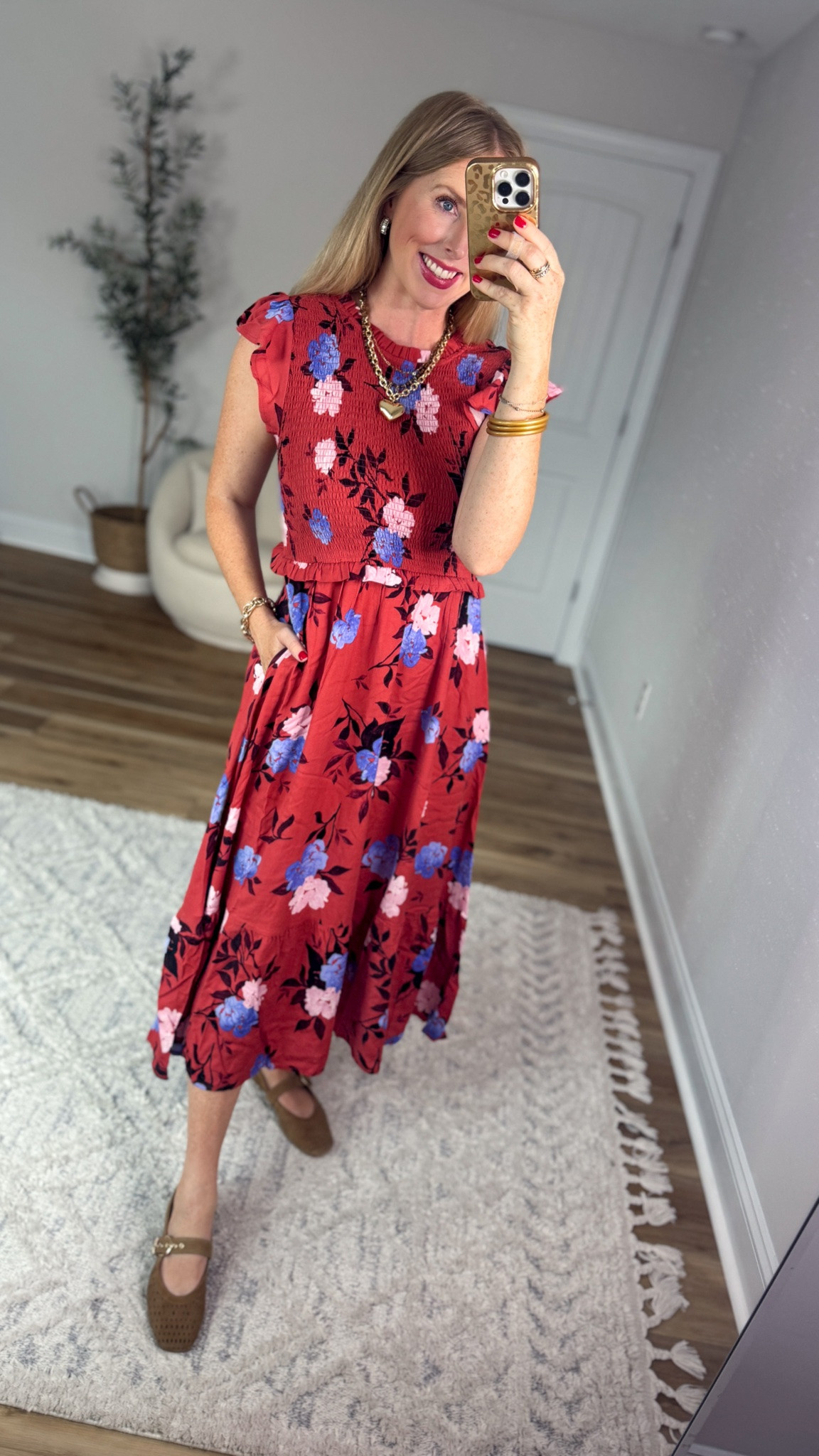 Weekend Walmart Wins try on
Fall floral midi dress- small