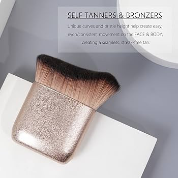 Amazon.com: Self Tanner Brush GOERTI Body Makeup Brush for Flawless Leg Makeup, Kabuki Foundation... | Amazon (US)
