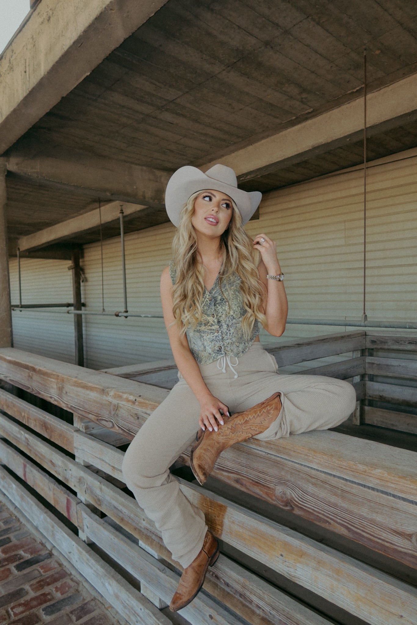 Love this tribe Kelley set, sold separately and can mix and match. Wearing small in both 




Casual fashion, outfit inspo, casual style, ootd, outfit of the day, cozy style, tribe Kelley, lounge wear, travel fashion, festival style, 

#LTKootd #LTKFestival #LTKTravel