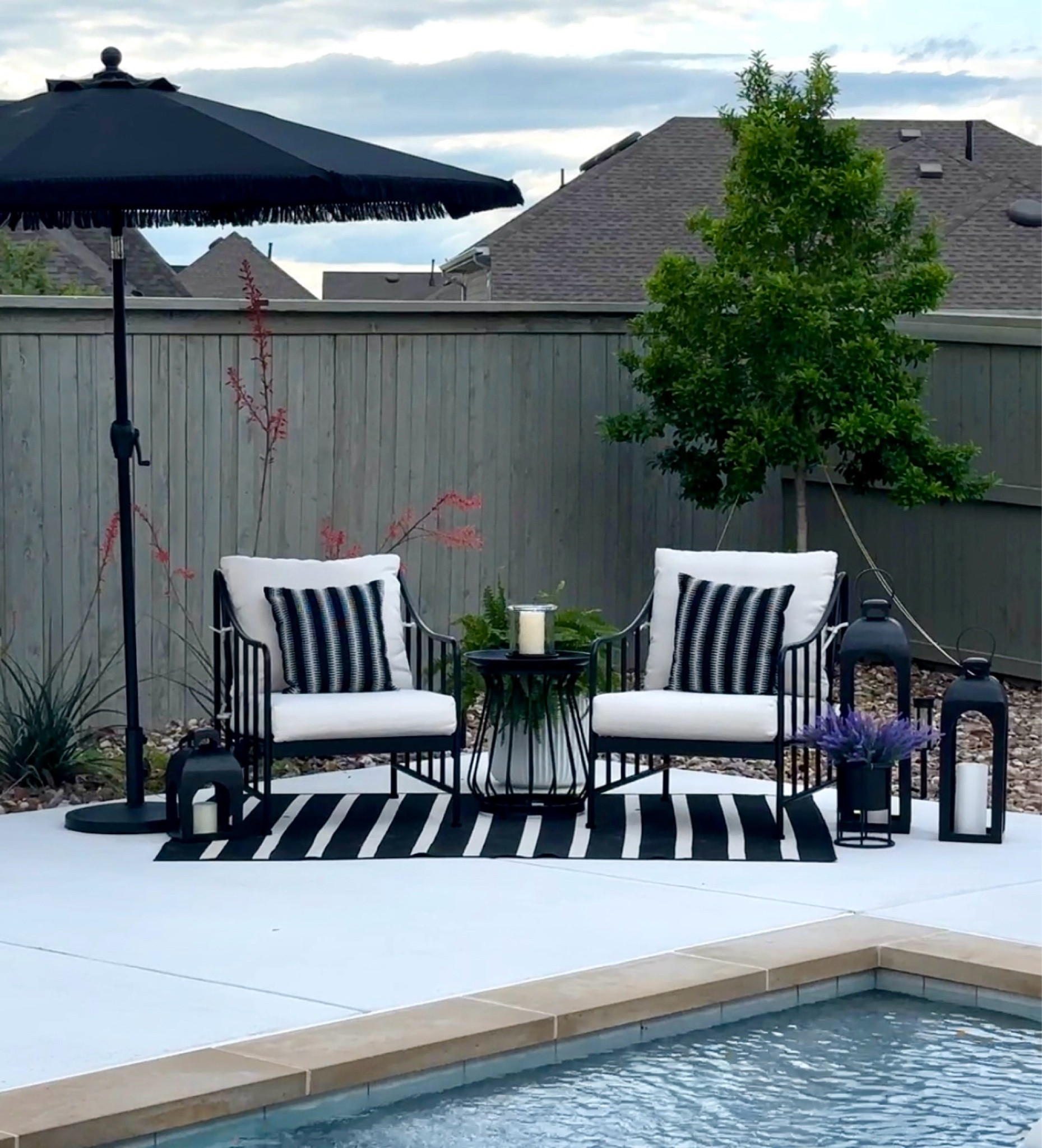 This 3 piece chat set from Walmart is perfect for your outdoor space. Works well as additional seating in your main outdoor space or also for a patio! 


#LTKSeasonal #LTKHome