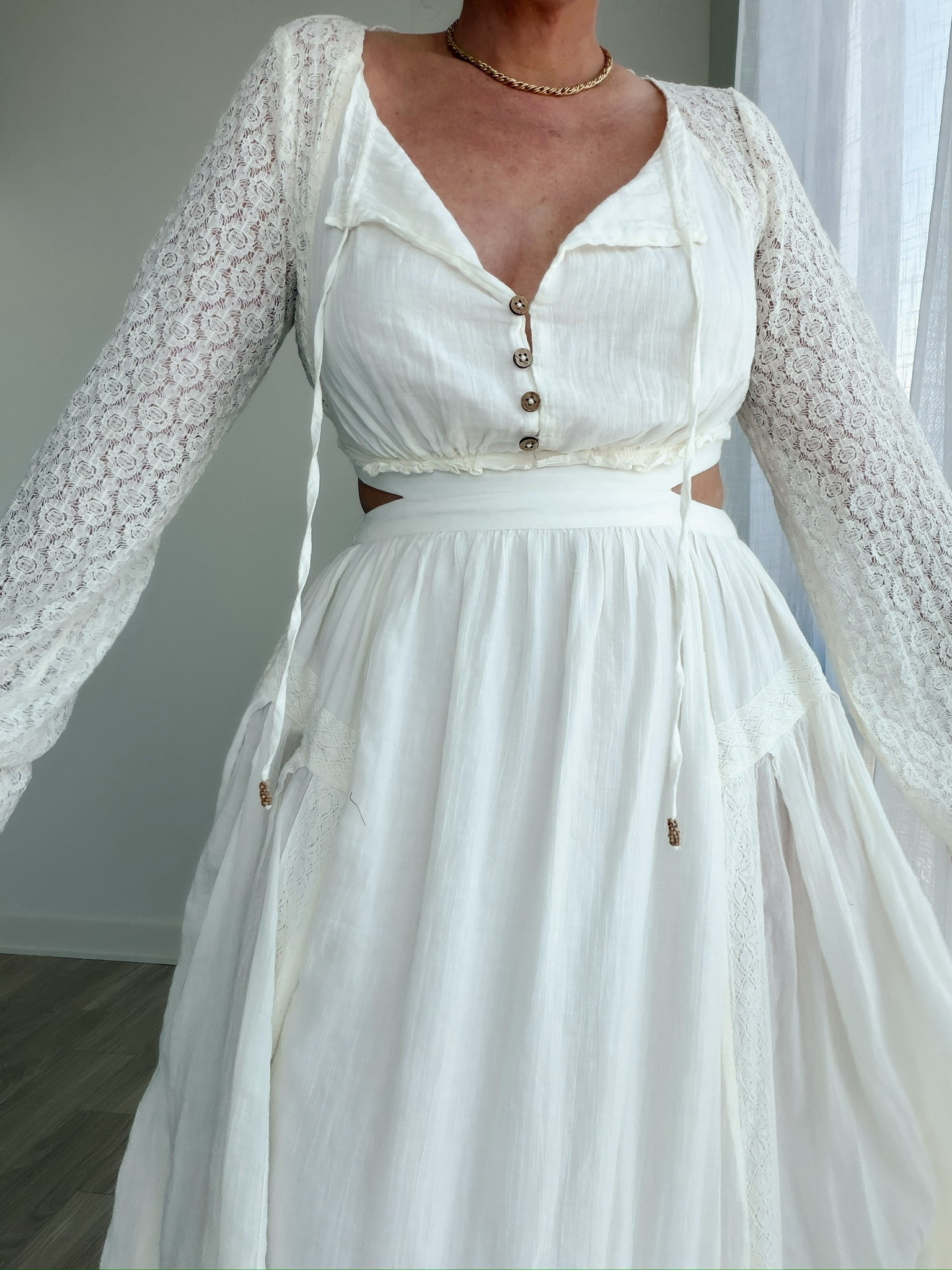 Create a romantic vibe with this long, flowing dress

#LTKootd #LTKSeasonal