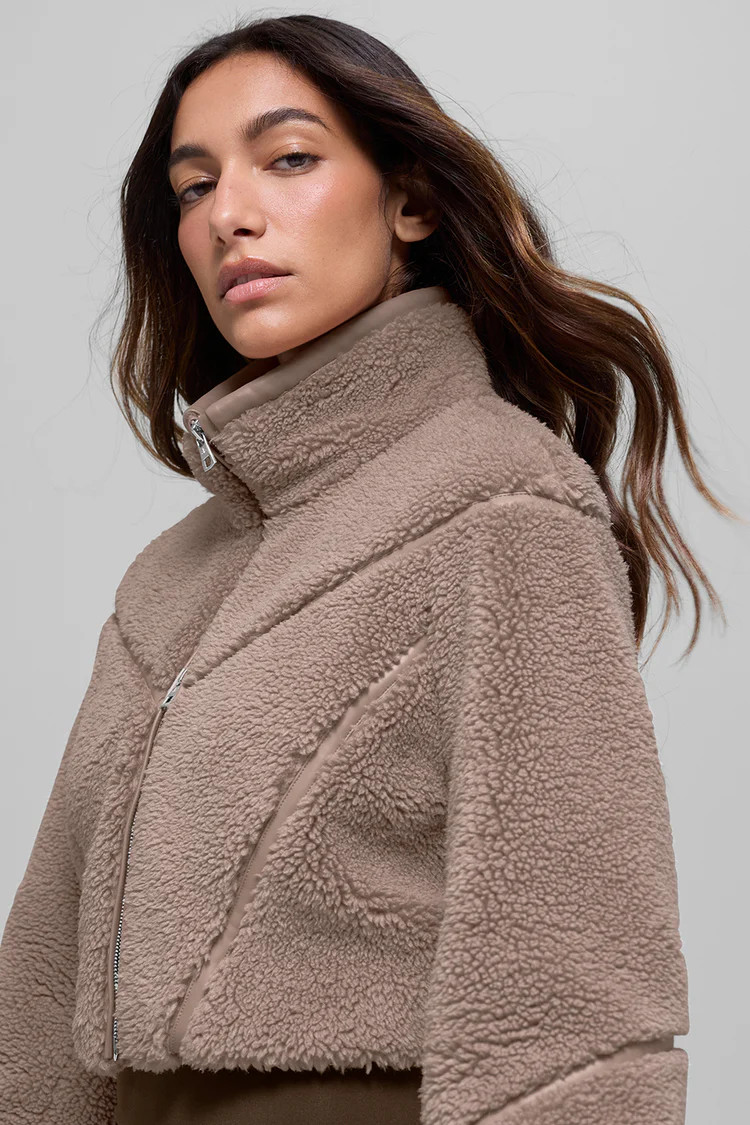 Sherpa Cropped Slope Side Jacket | Alo Yoga (US)