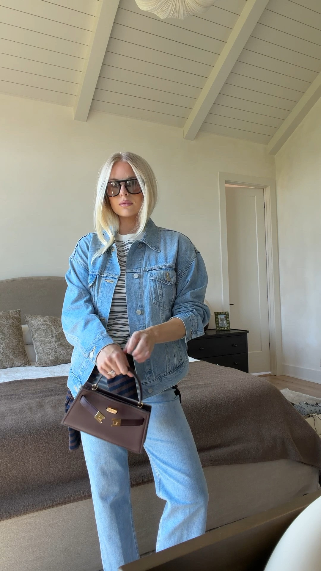 SIZE: med in tees & jacket, 28 in jeans (sized up for pp - 7 Yrs Bleu Taboo), linked similar shoes & bags! #kathleenpost

Fall transition outfit, fall outfit Inspo, denim on denim

#LTKootd