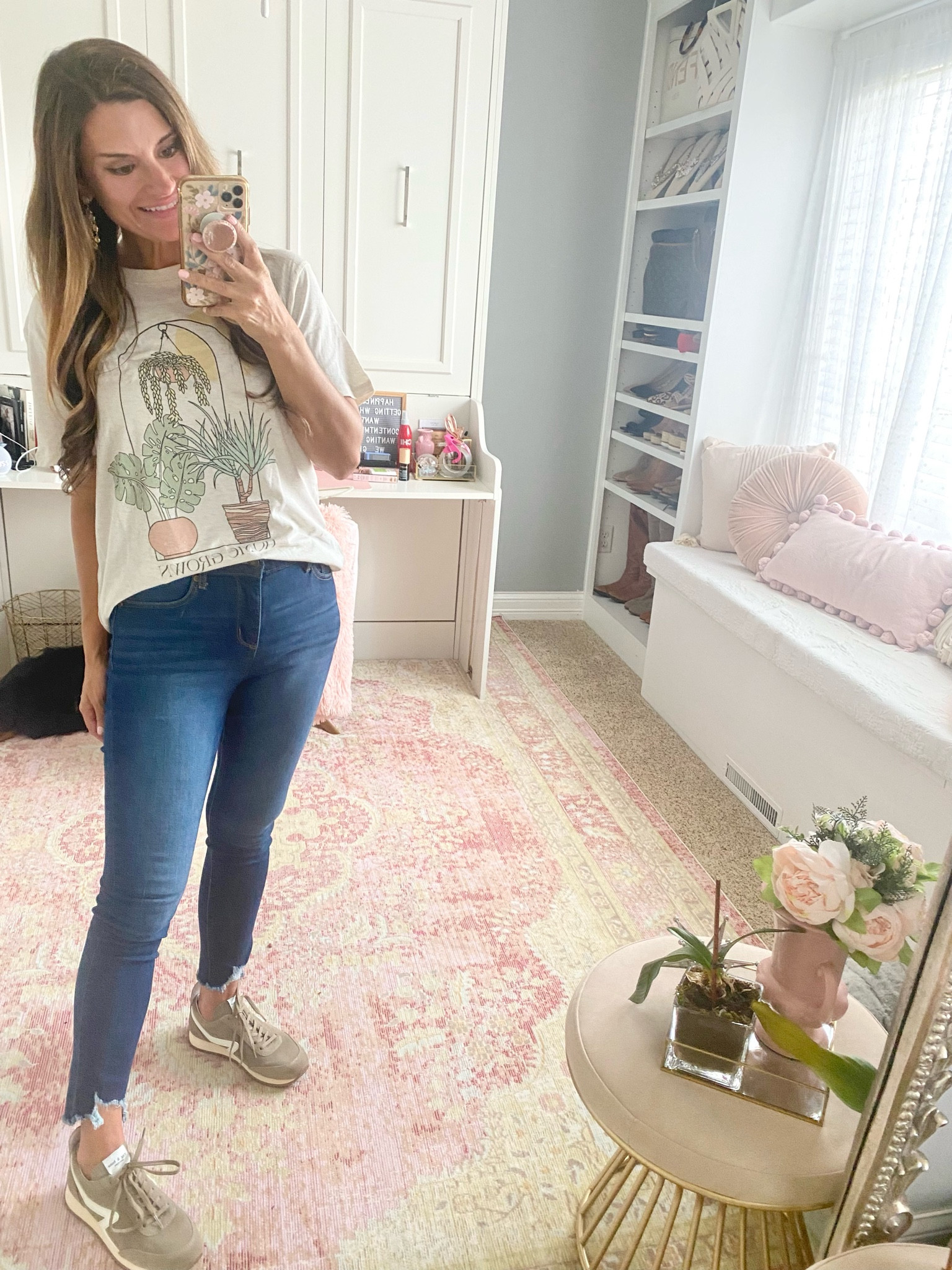 How to style a graphic tee 

#LTKunder50 #LTKunder100 #LTKstyletip
