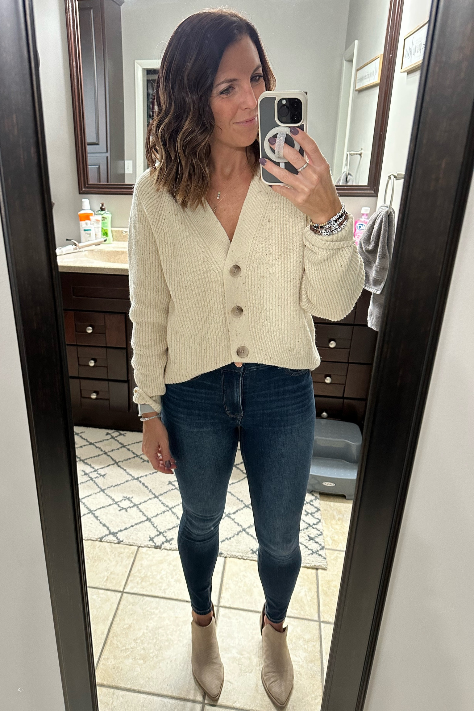 Cardigan wore as a sweater…true to size 

#oldnavy

#LTKsalealert