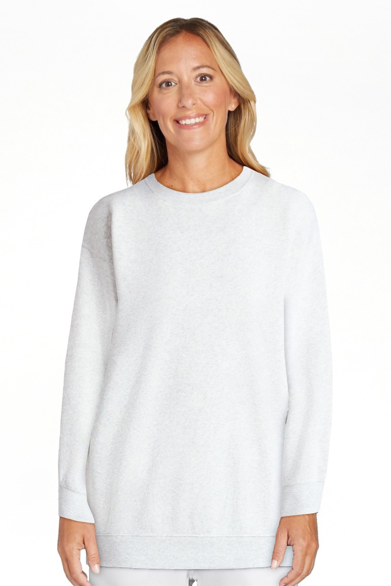 No Boundaries Fleece Oversized Sweatshirt with Long Sleeves, Women’s | Walmart (US)