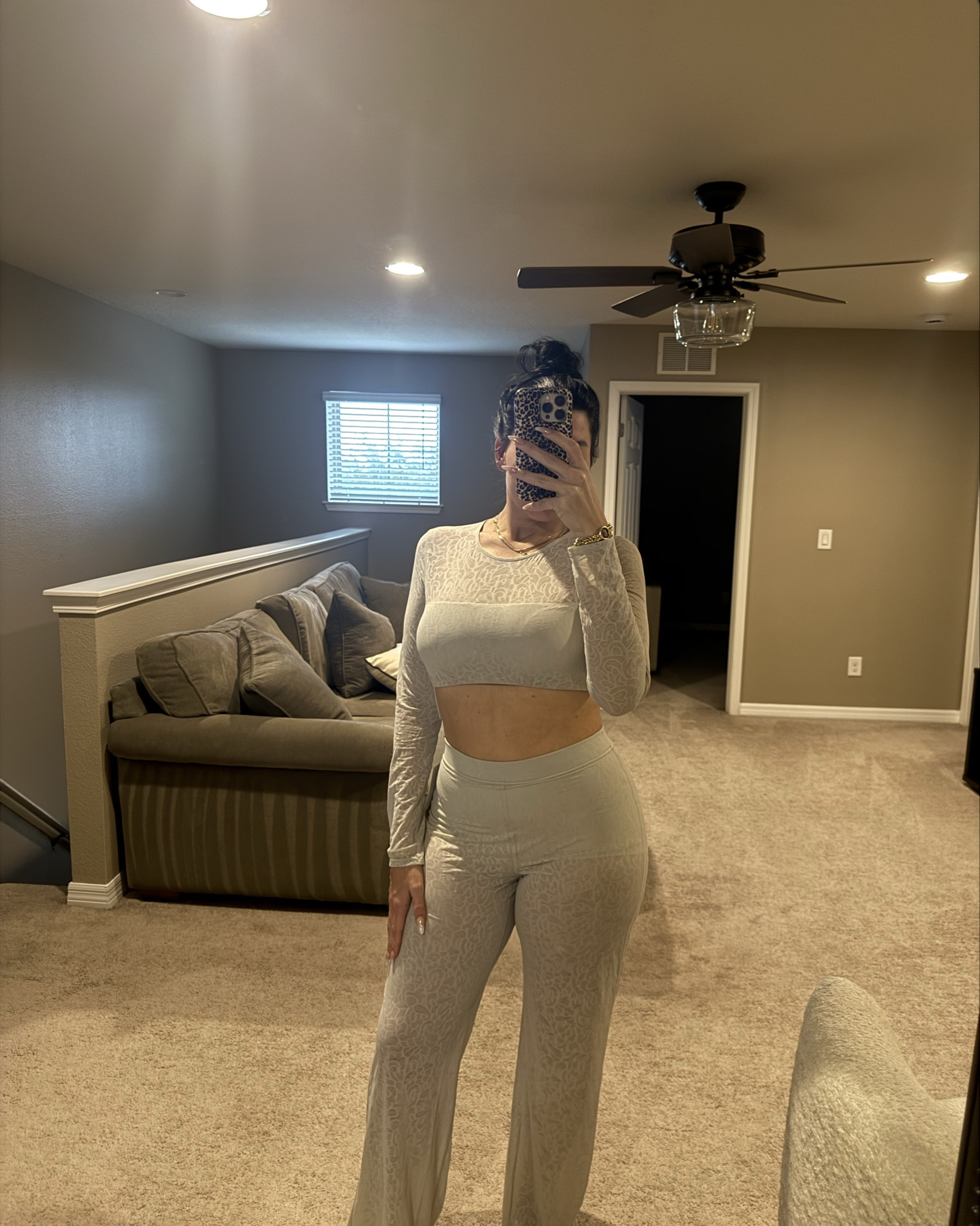 Another day another fun workout set🤍✨

#LTKfitnessgoals #LTKActive #LTKSaleAlert