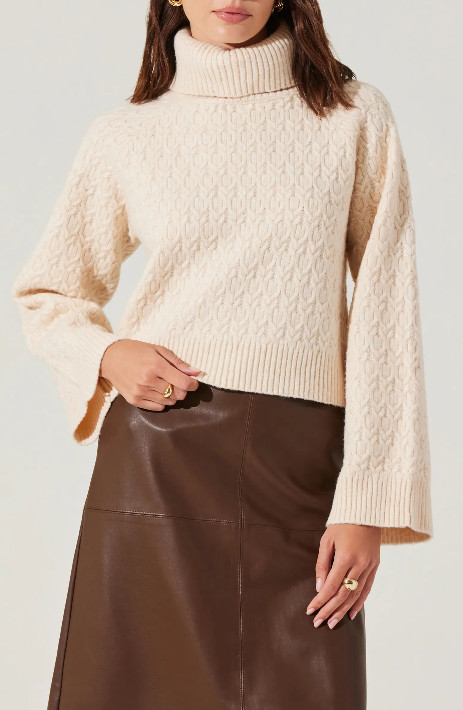 ASTR the Label Textured Stitch Crop Turtleneck Sweater | Nordstrom | Nordstrom