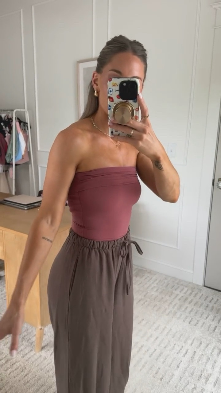 So flattering & sooo comfy 😍💕

wearing XS in both!!

#LTKFindsUnder50 #LTKStyleTip #LTKTravel