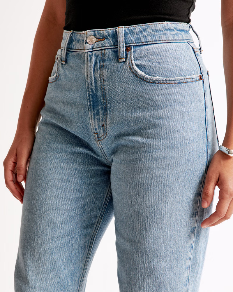 Curve Love High Rise 90s Relaxed Jean | Abercrombie & Fitch (US)