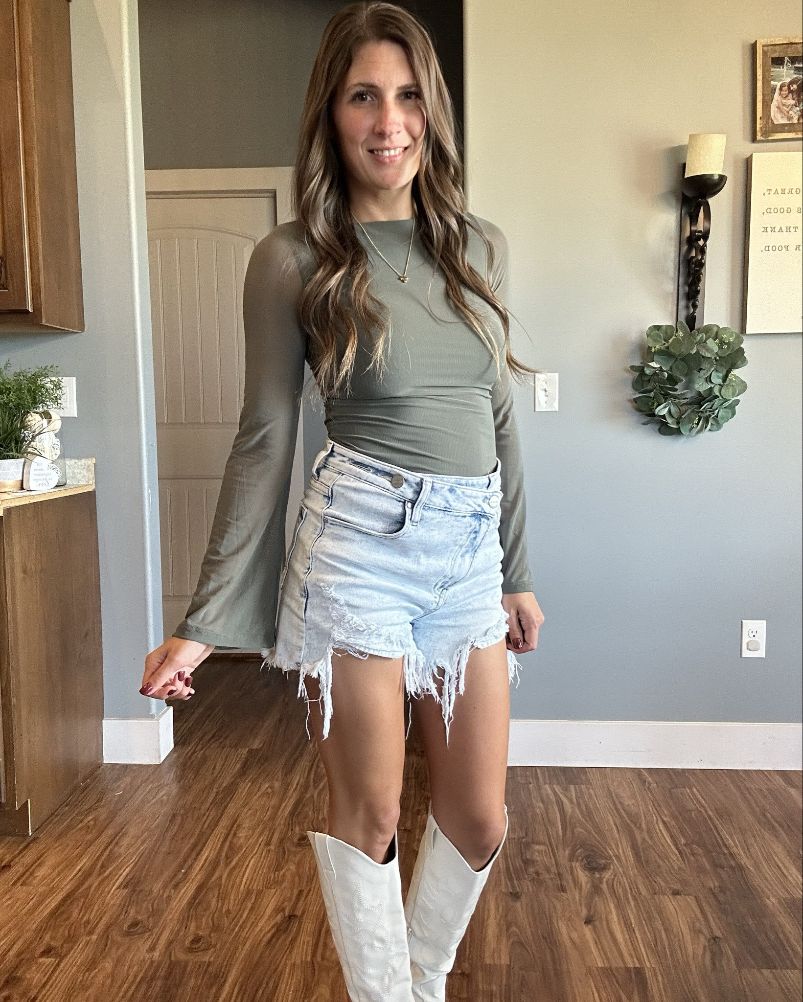 The mesh bell sleeves 😍

#LTKFindsUnder50 #LTKStyleTip #LTKSeasonal