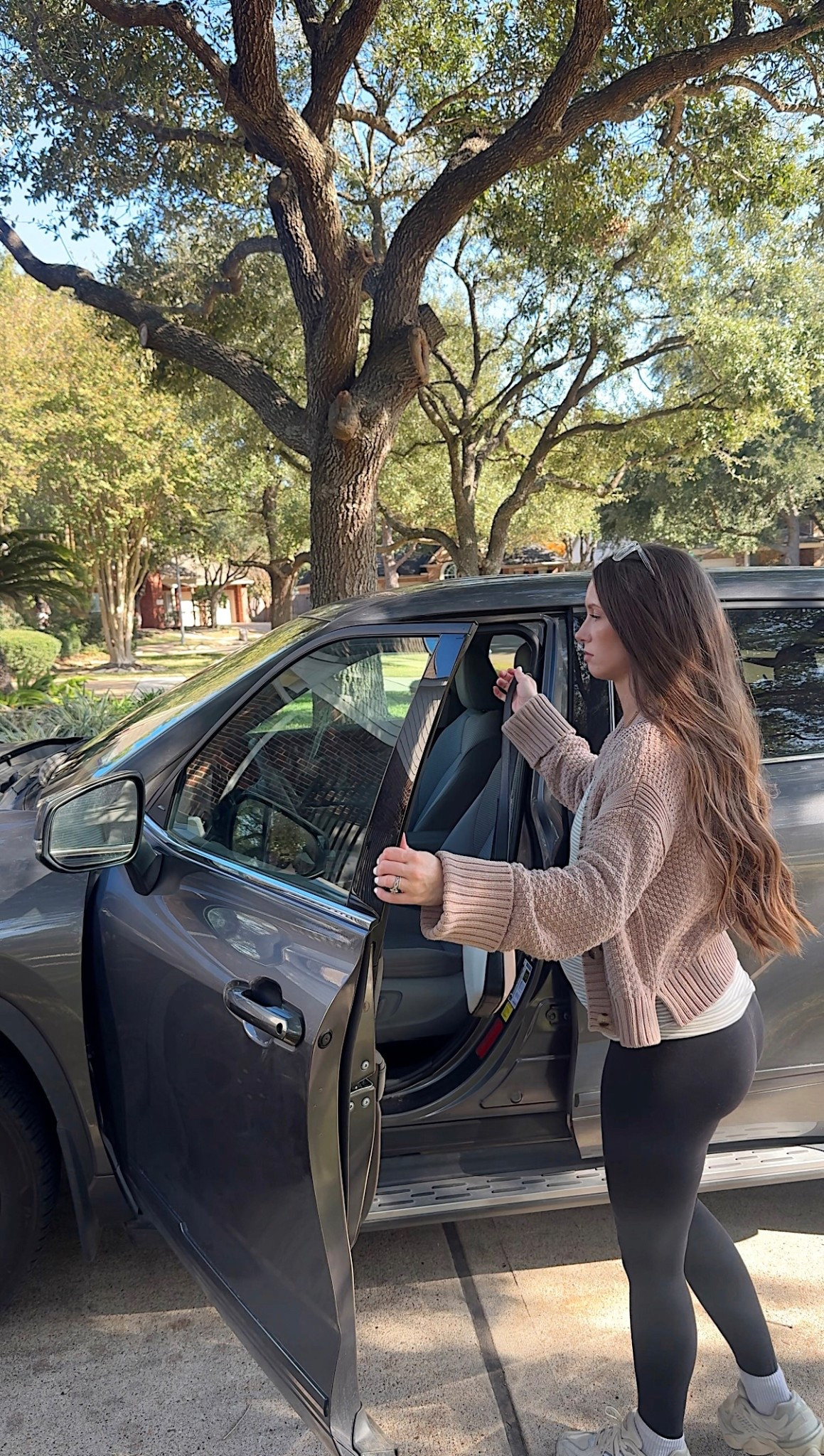 My cardigan is currently on sale and comes in so many color options! 👏🏼👏🏼👏🏼

#LTKBump #LTKmomlife #LTKSaleAlert