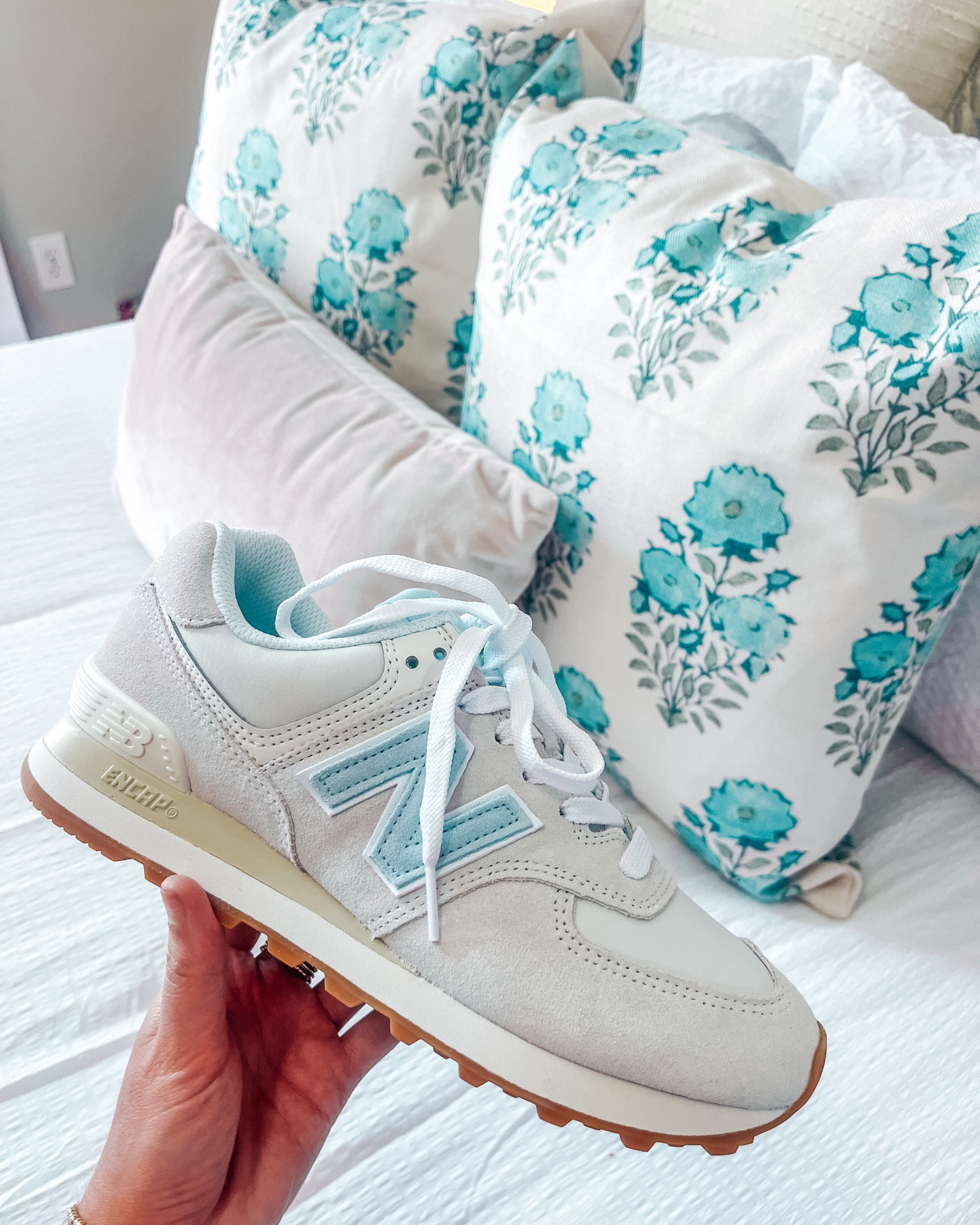 the cutest everyday sneakers🤩🩵