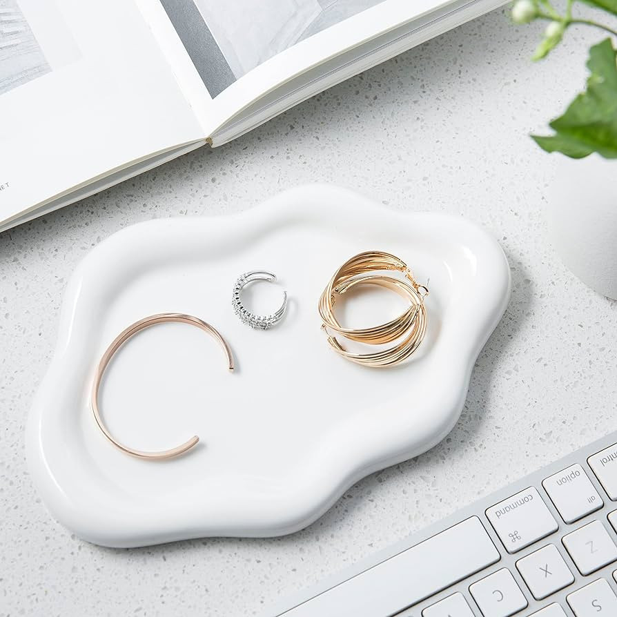 Lynagert Cloud Trinket Dish, Chubby Jewelry Tray, Ceramic Jewelry Ring Trinket Dish for Rings Ear... | Amazon (US)