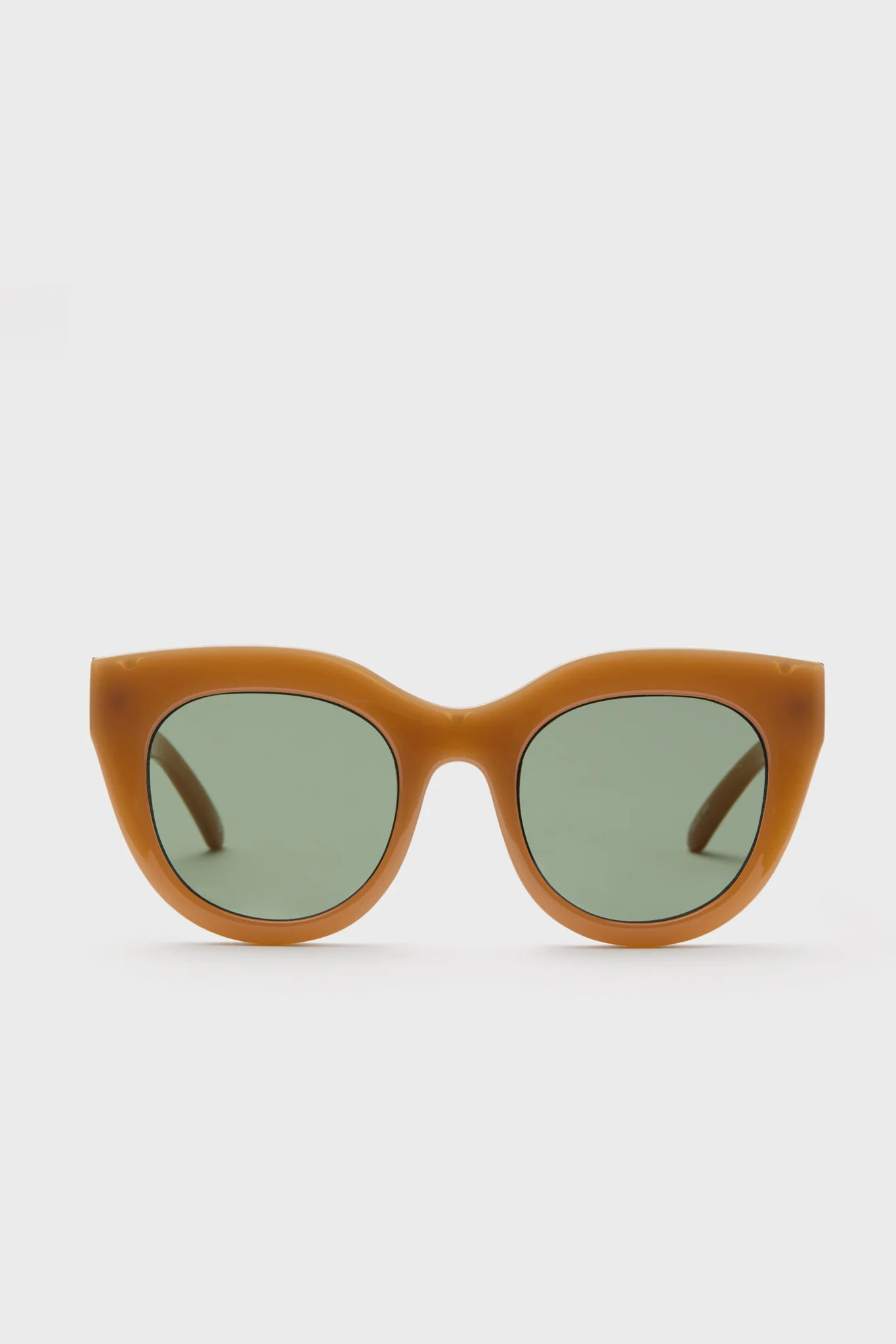 Caramel Air Heart Sunglasses | Tuckernuck (US)