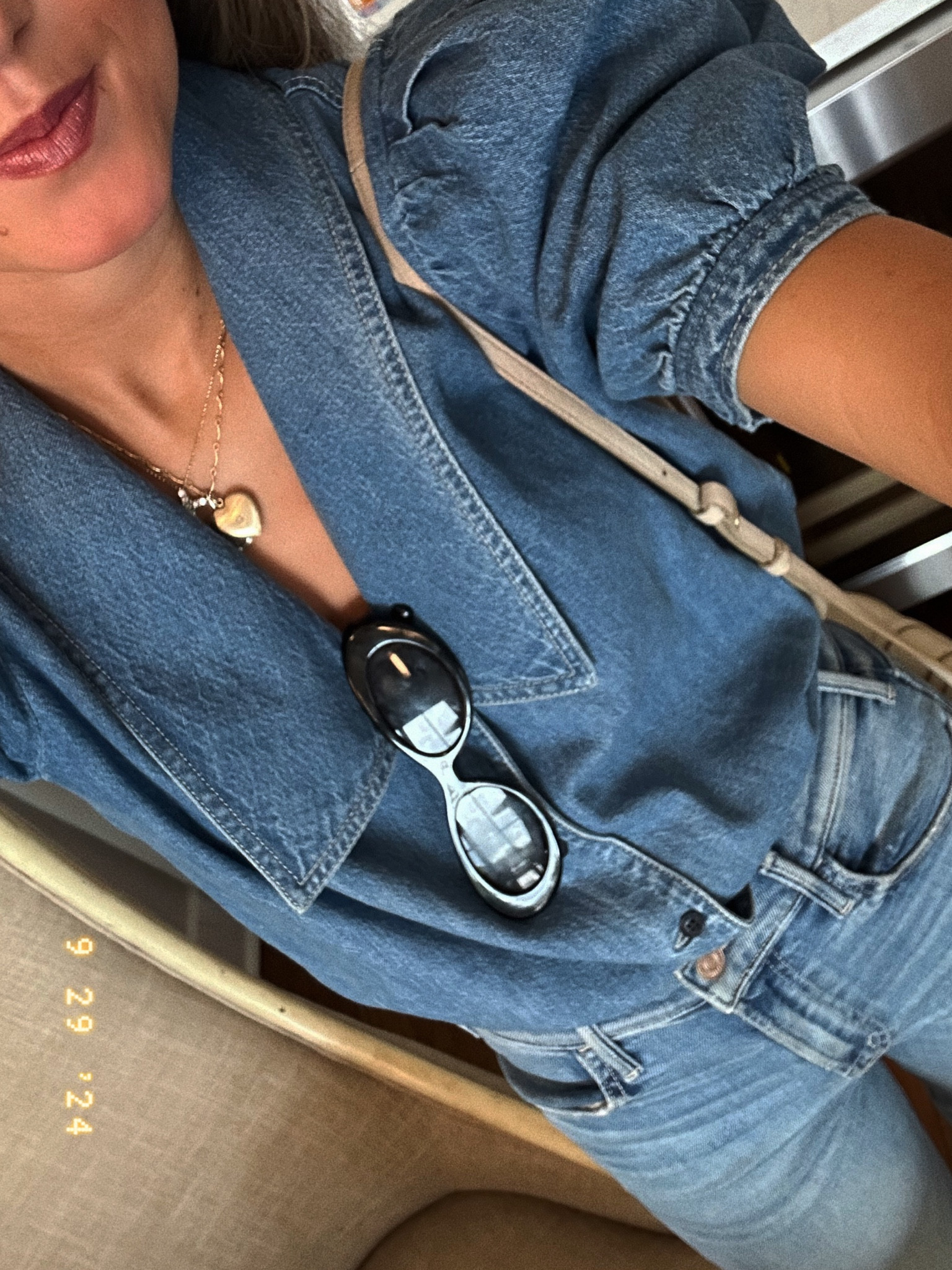 FRAME denim top 🩵

#LTKWorkwear #LTKStyleTip #LTKSeasonal