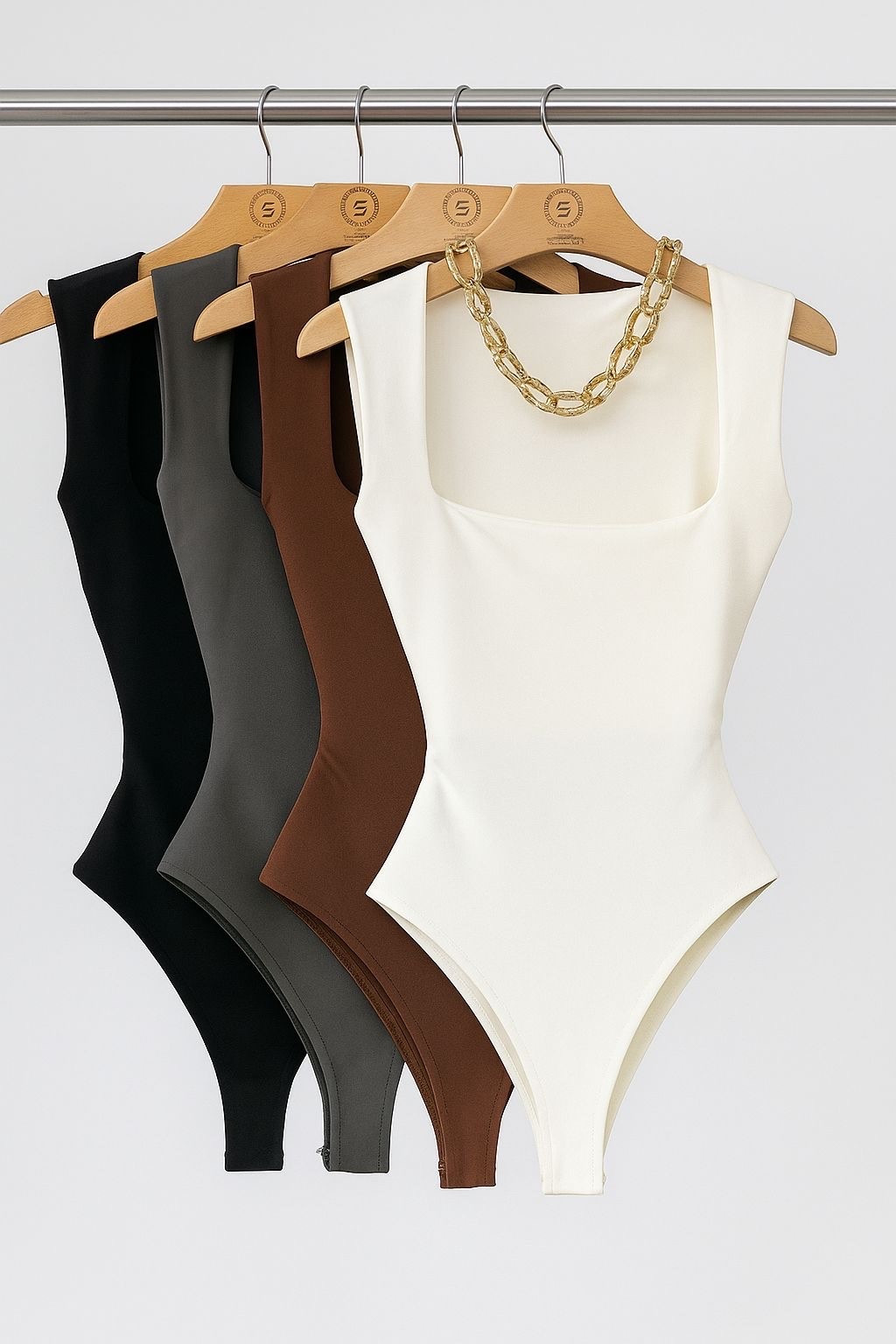 Básicos indispensables en tu closet 