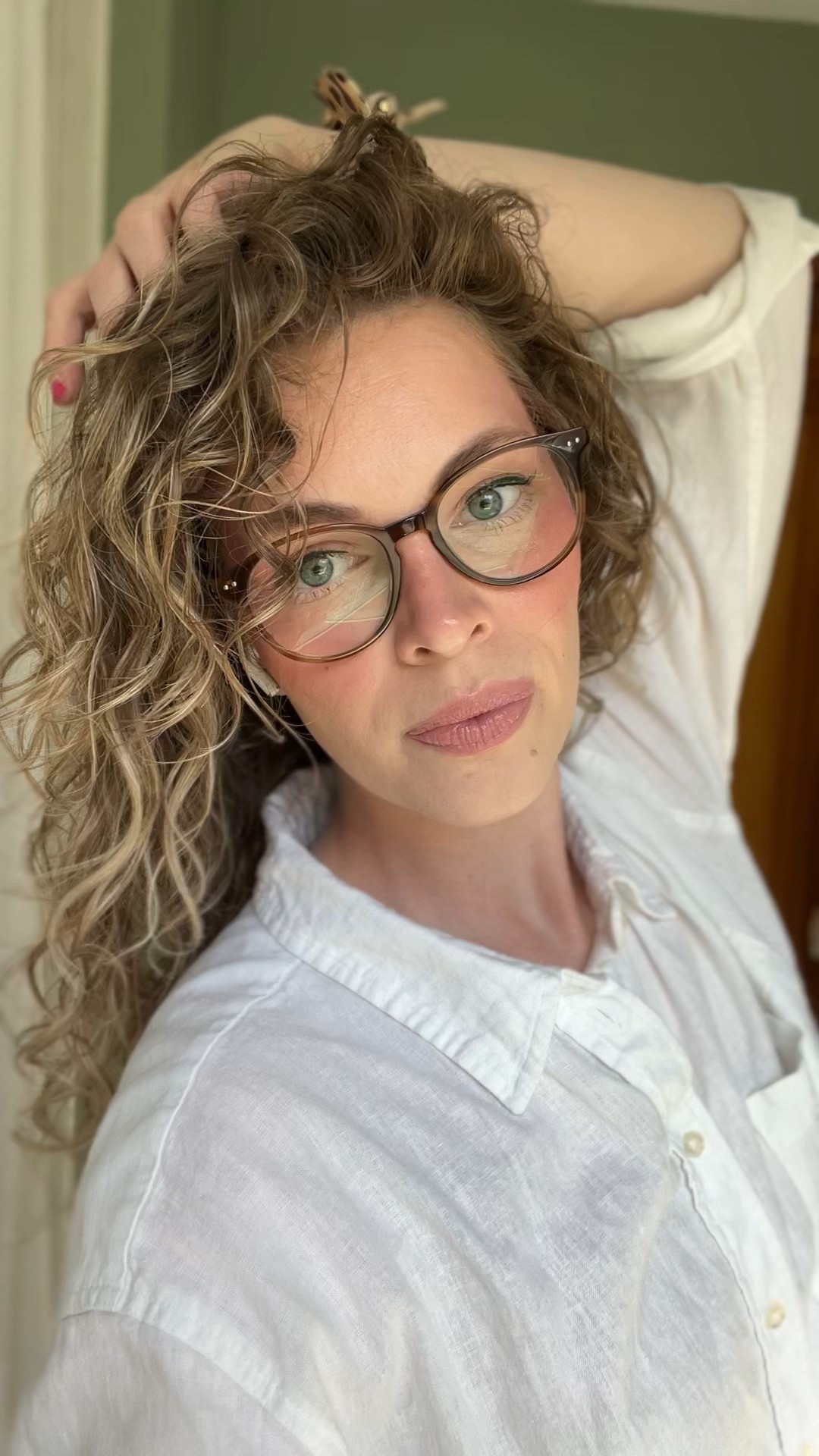 The products I used today for my hair wash day! 👏🏻🥰

Wanted more of a beachy wave fun look and I love the way it turned out!!! 