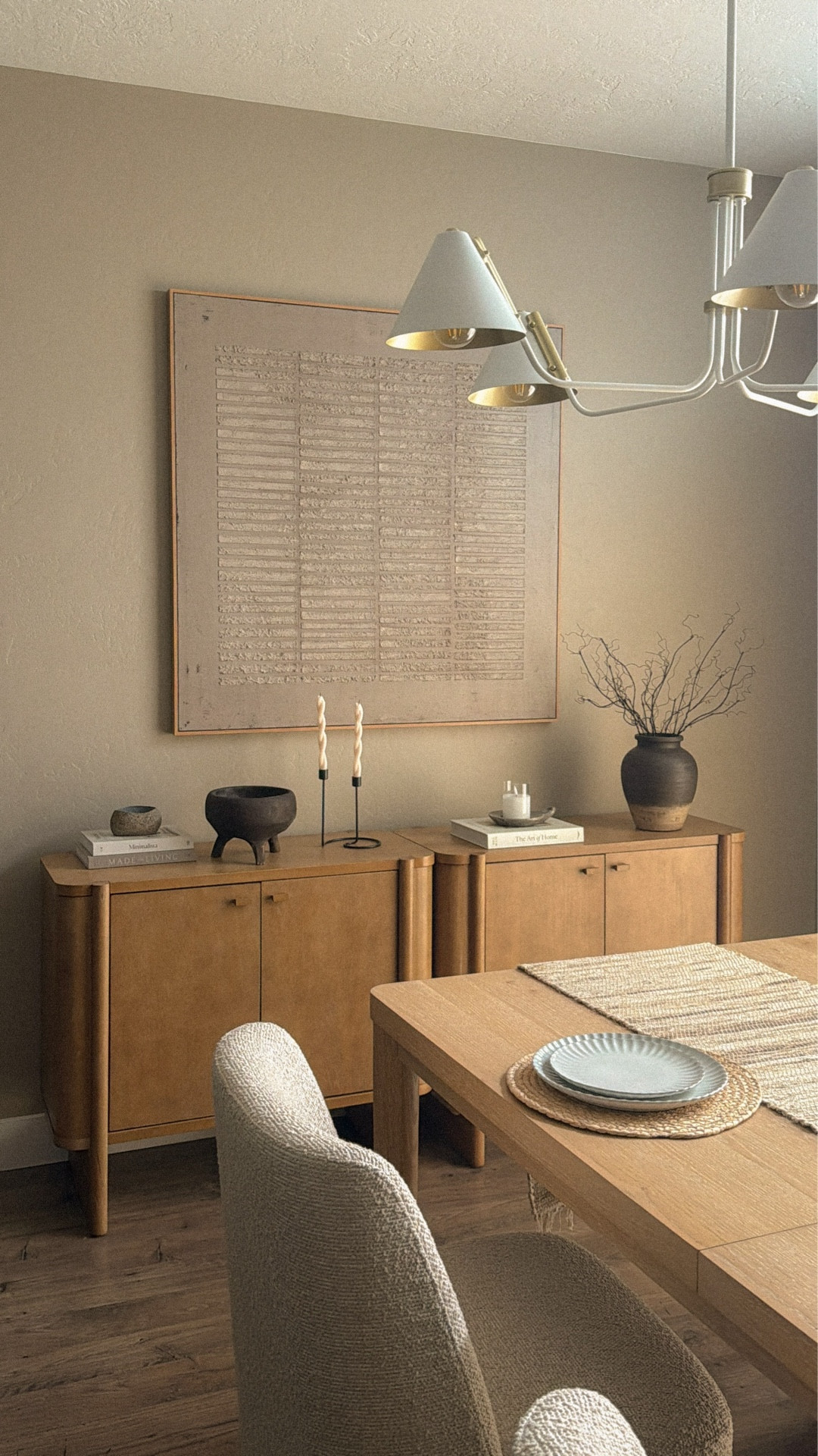 Small @wayfair touches, big dining room impact 
Elevating my dining space with neutral décor pieces that add warmth, texture, and style — from statement bowls to timeless tabletop accents



#WayfairElevate #WayfairCreator #ad #Wayfair #DiningRoomDecor

#LTKmomlife #LTKHome #LTKSaleAlert