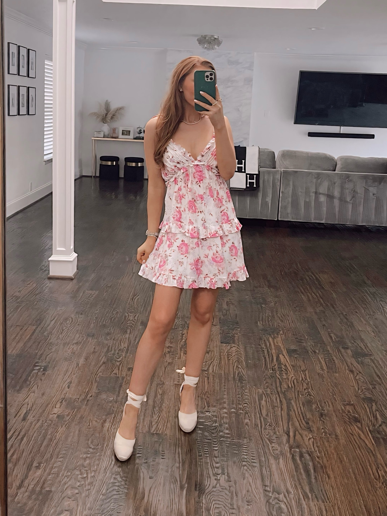 Date night ootd 🩷✨ Also linked the self tanning mousse I used from Loving Tan

#LTKstyletip #LTKshoecrush #LTKfindsunder100