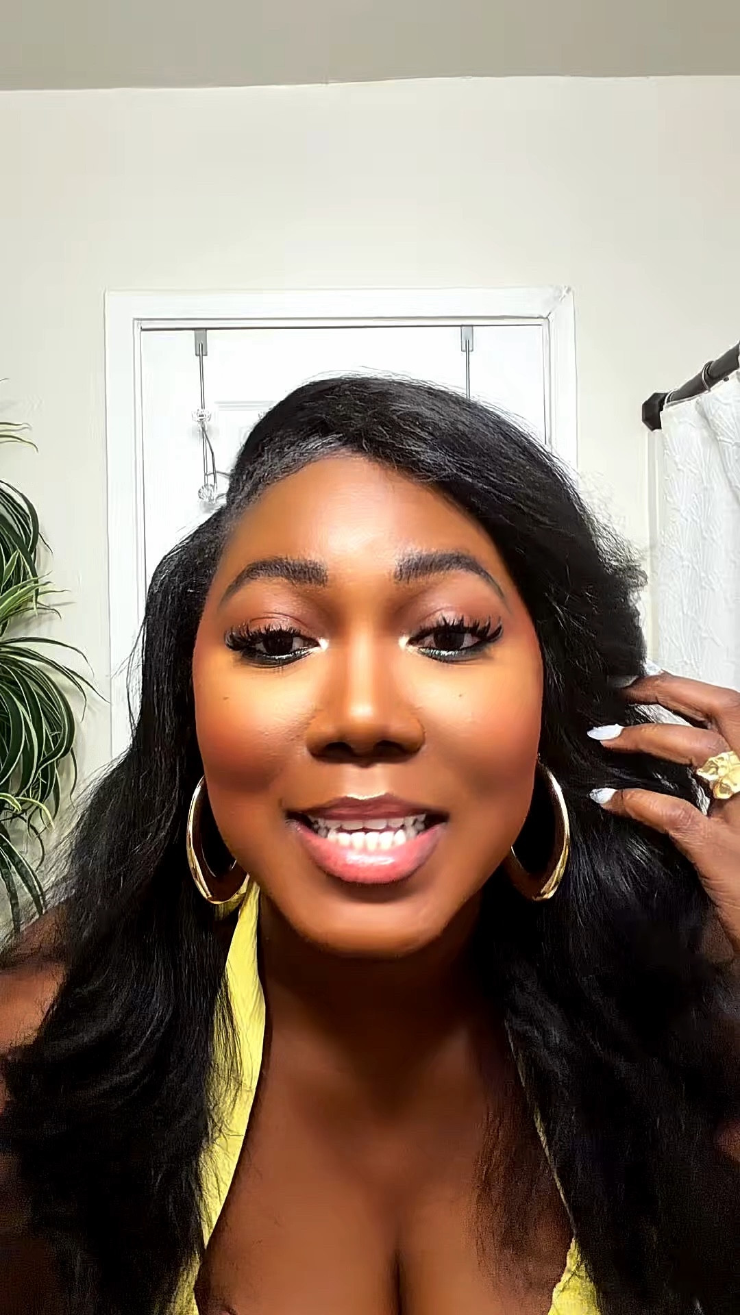 In this economy! We going be doing our lashes at home! Cause looking good does not mean breaking the bank 💸 #grwm #diylashes  #lashextensions  #lashtutorial  #beautyhacks  #amazonlashes

#LTKselfcare #LTKdayinmylife
