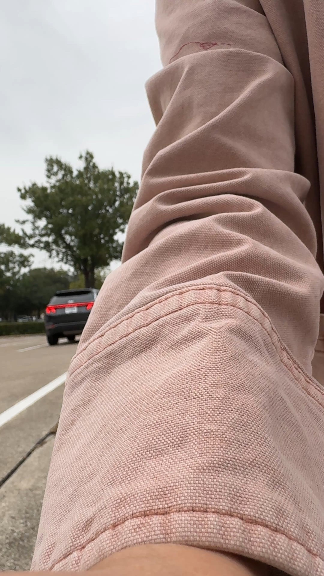 Workout fit 

Running errands

Comfy 

Oversized jacket 

Small in the shirt and bralette (should have gotten a medium because of my large rib cage) 

Medium in the leggings

Small in the jacket

#LTKFindsUnder100 #LTKActive #LTKSaleAlert