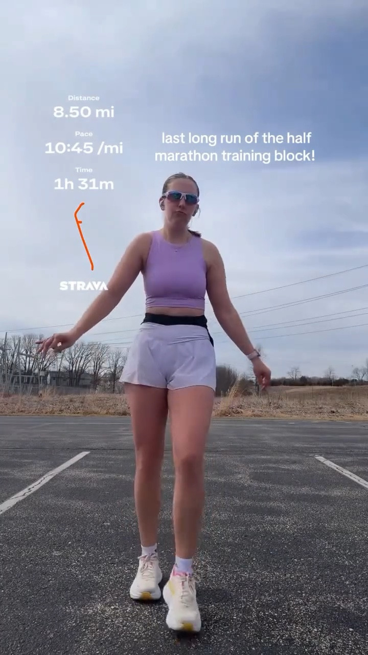 2 weeks until my first half marathon!
#running #runninggirl #halfmarathontraining #longrun #strava