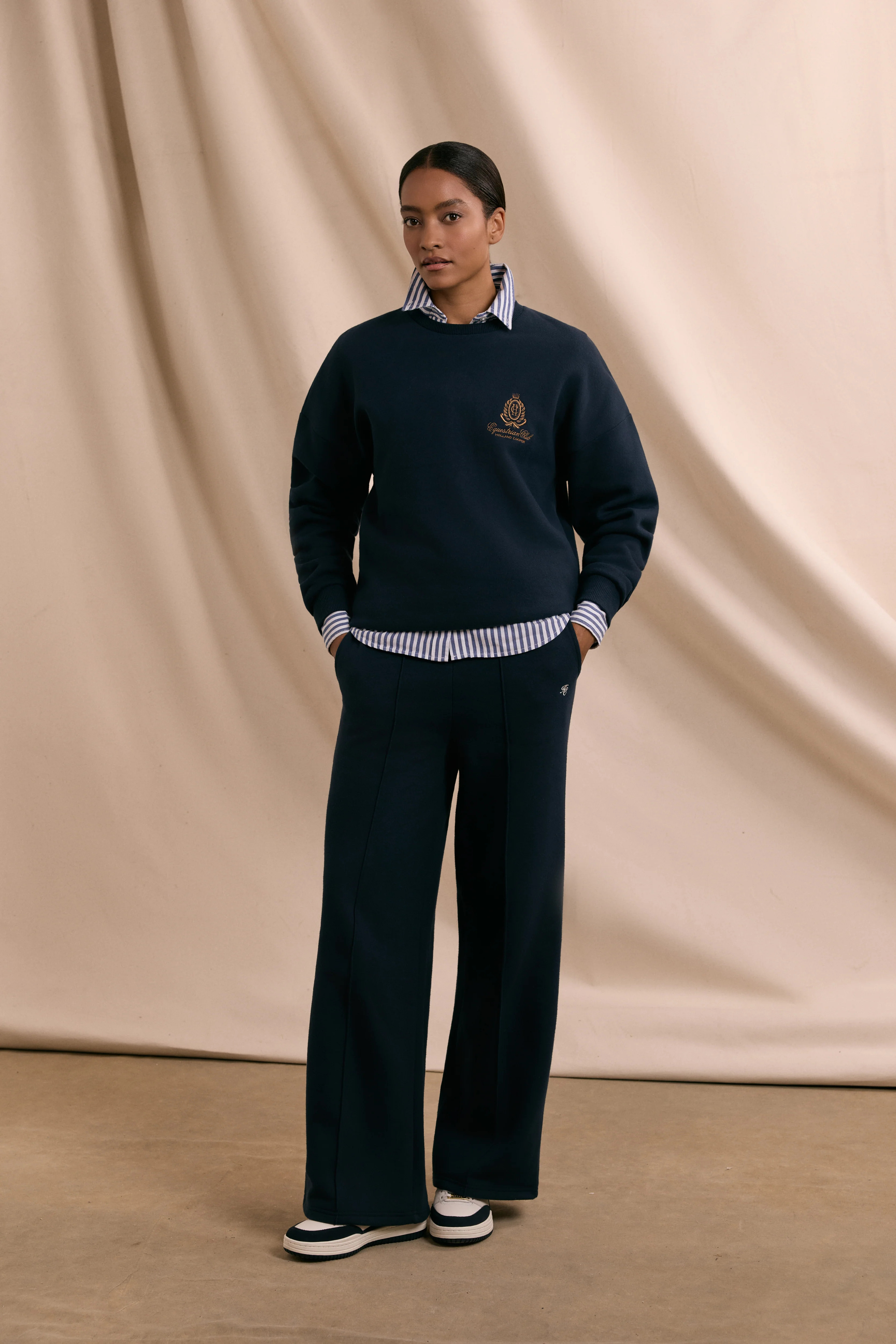 Collegiate Wide Leg Jogger (Ink Navy) | Holland Cooper